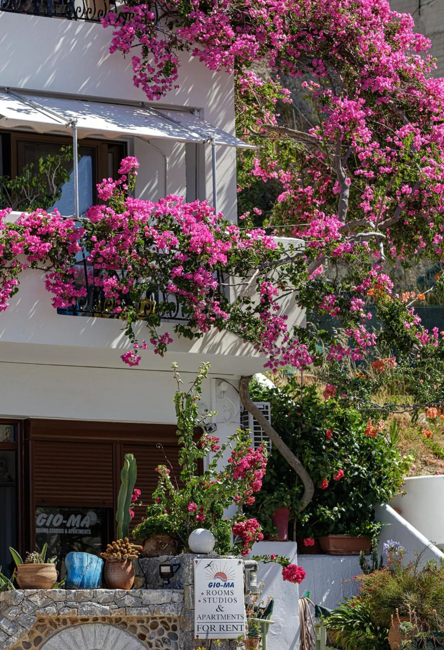 Property building in Gio-Ma