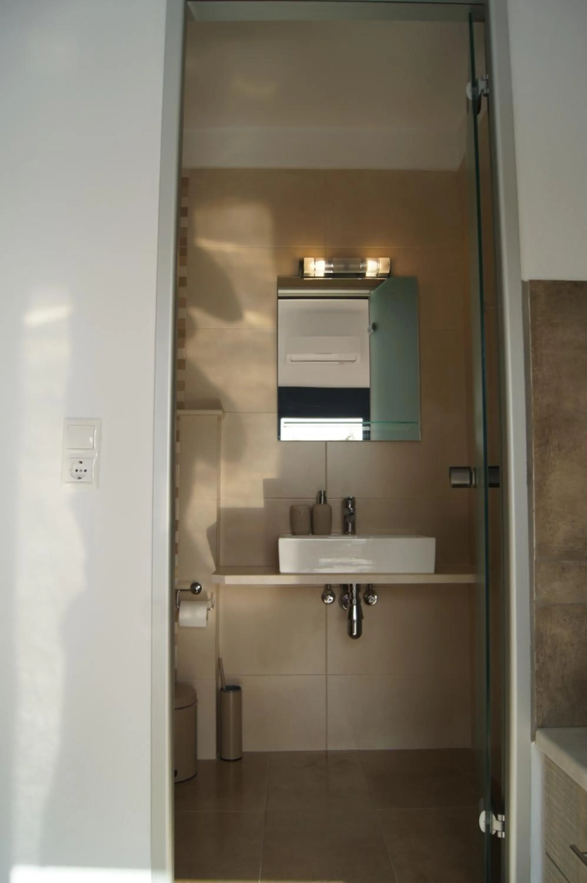 Shower in Gio-Ma