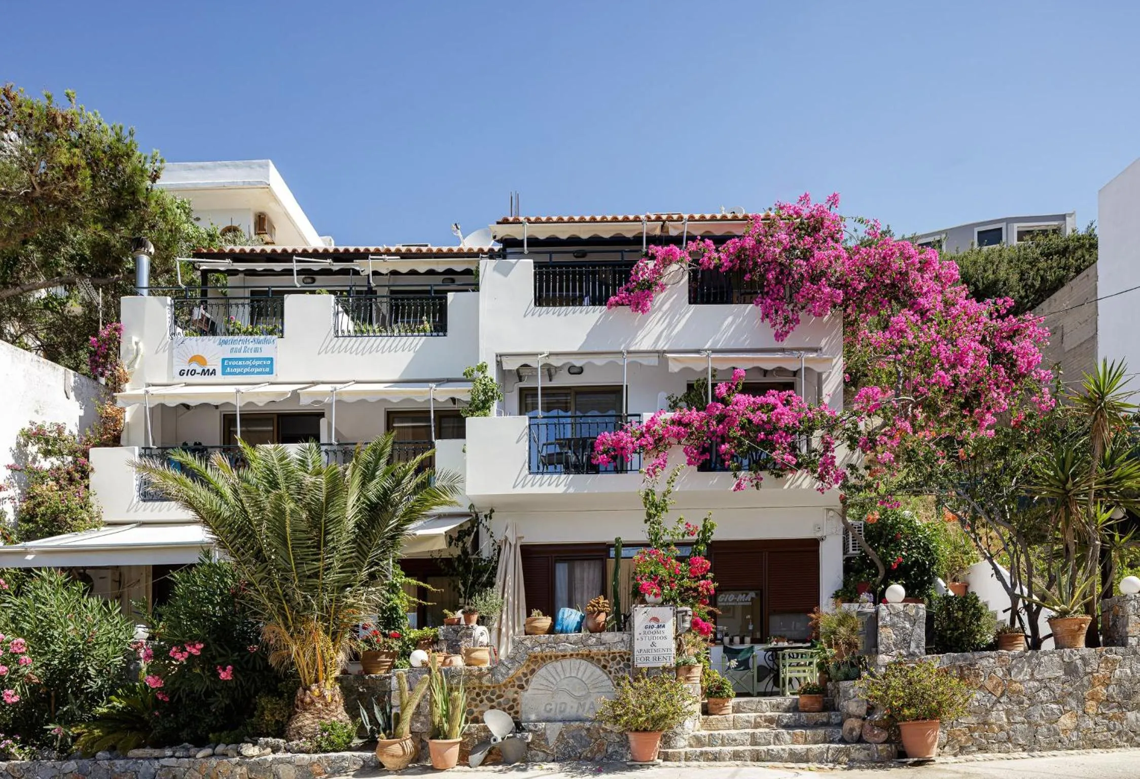Property building in Gio-Ma