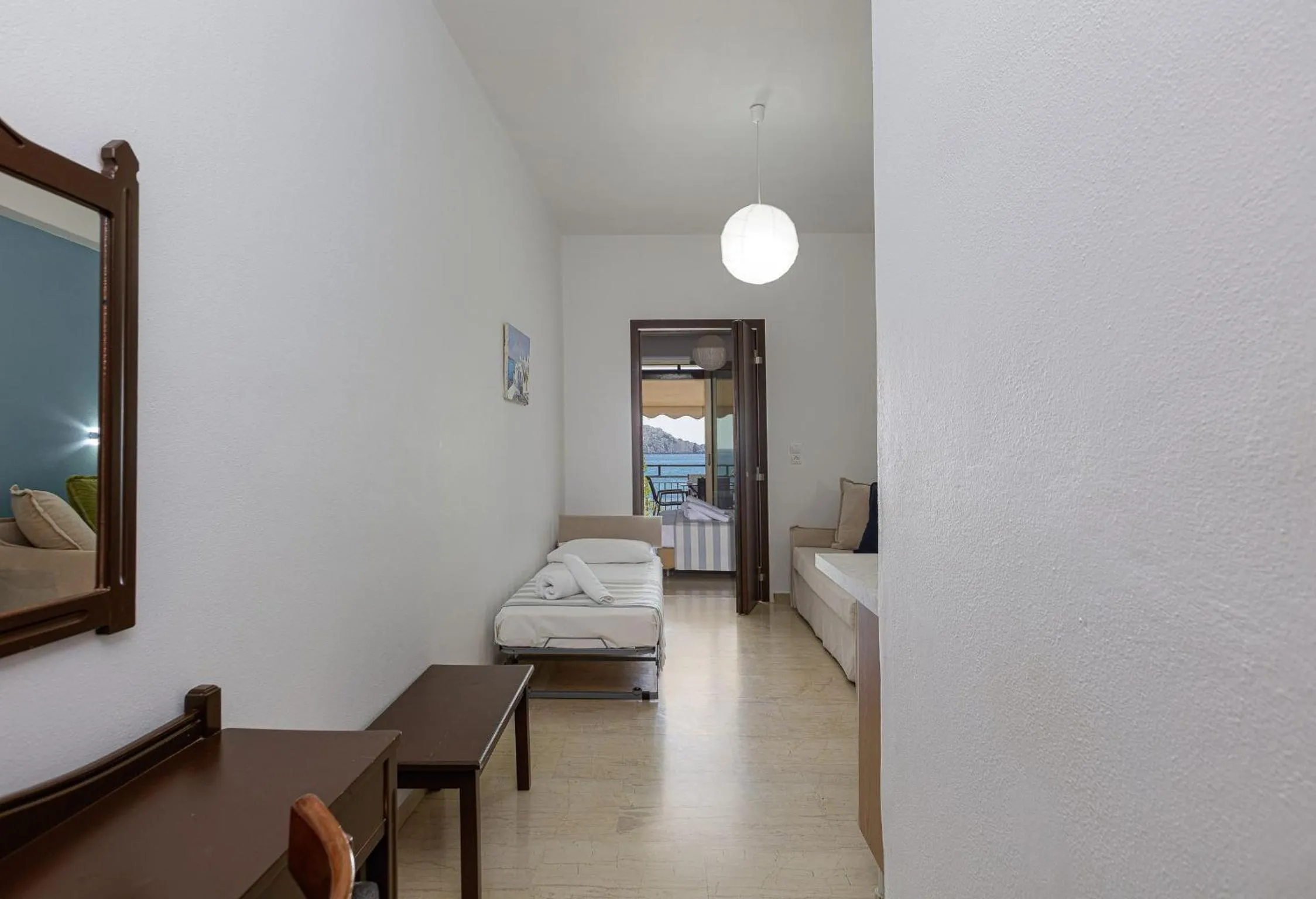 Bedroom, Bed in Gio-Ma