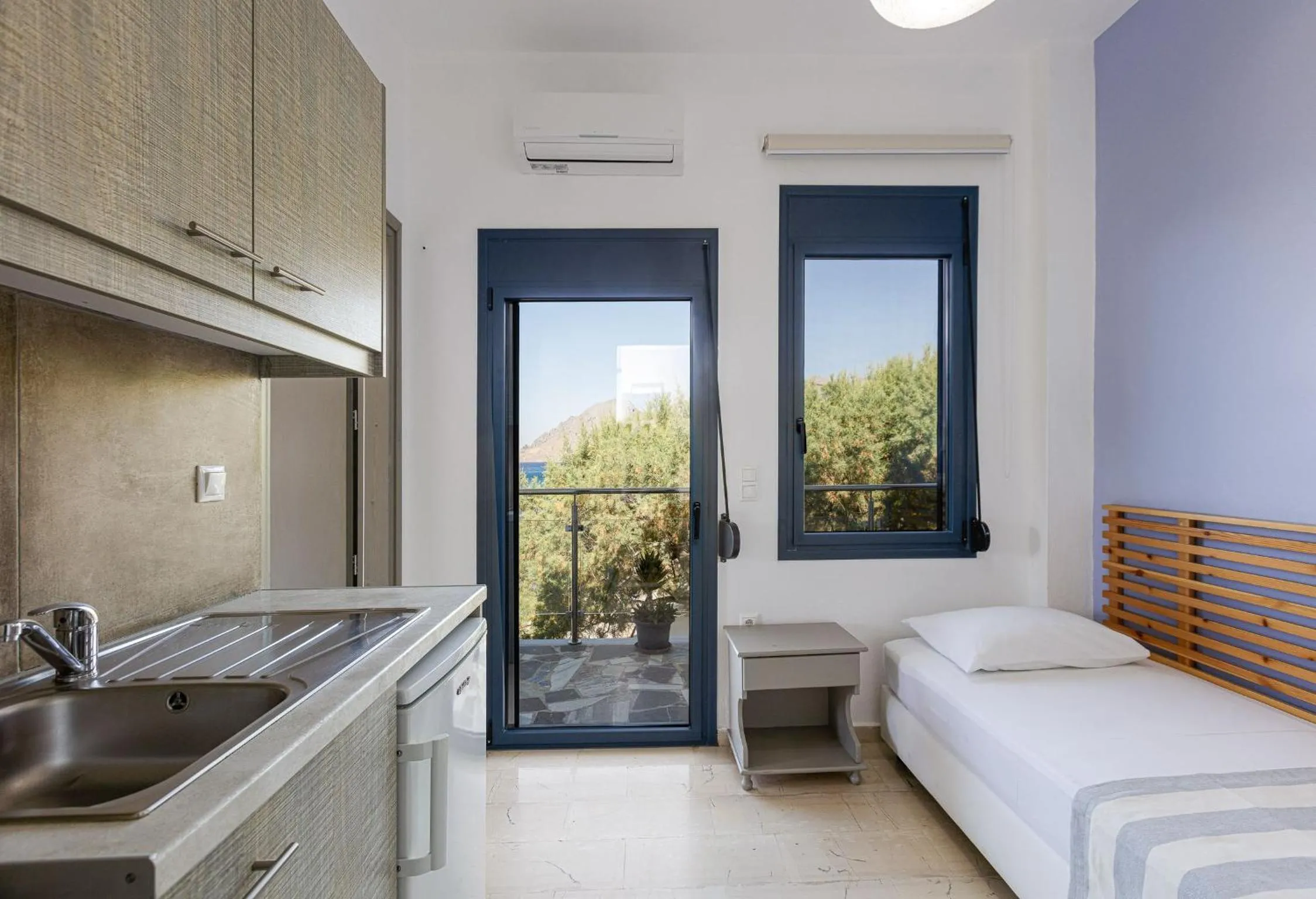Bedroom, Bed in Gio-Ma