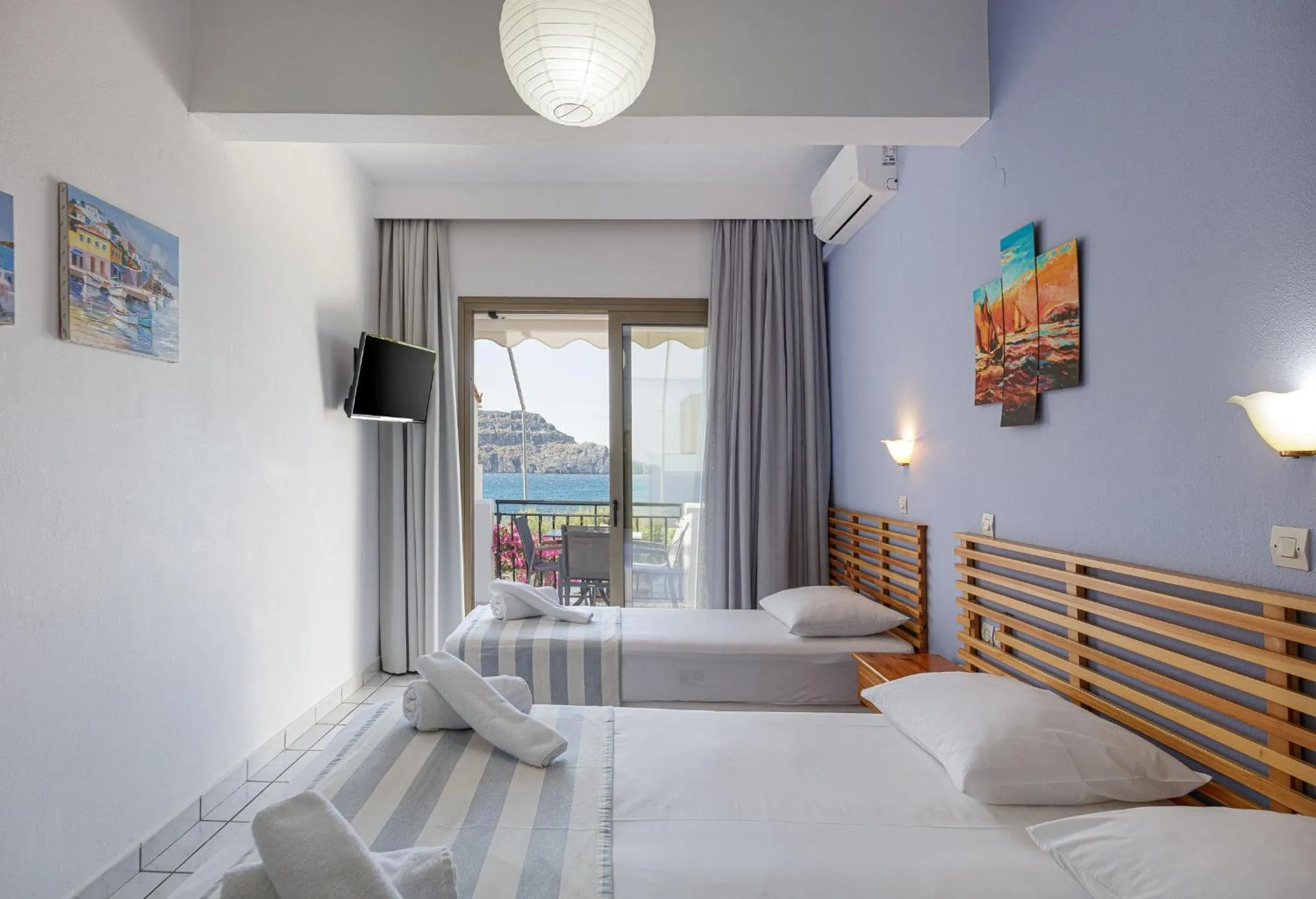 Bedroom, Bed in Gio-Ma
