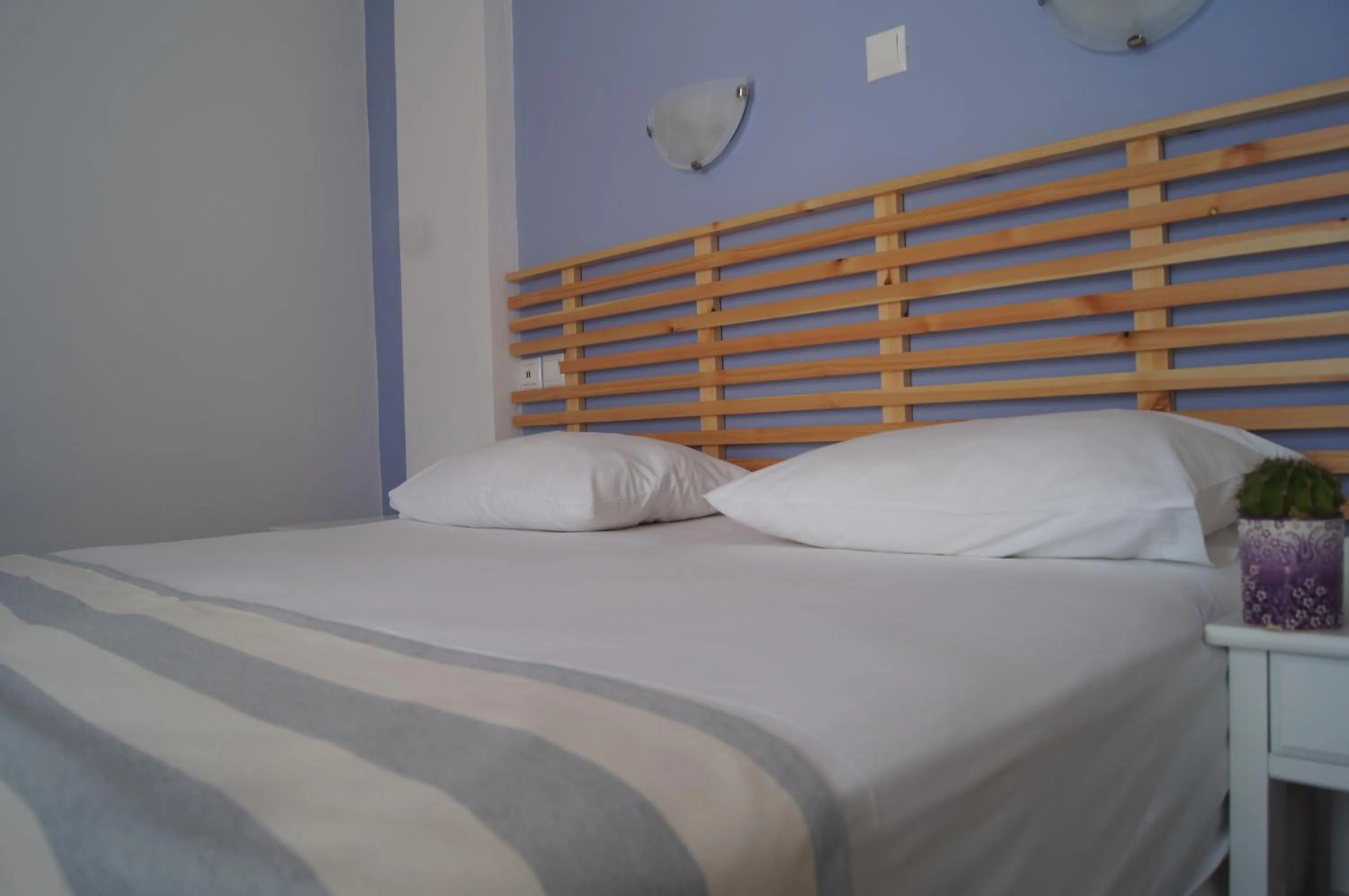 Bedroom, Bed in Gio-Ma