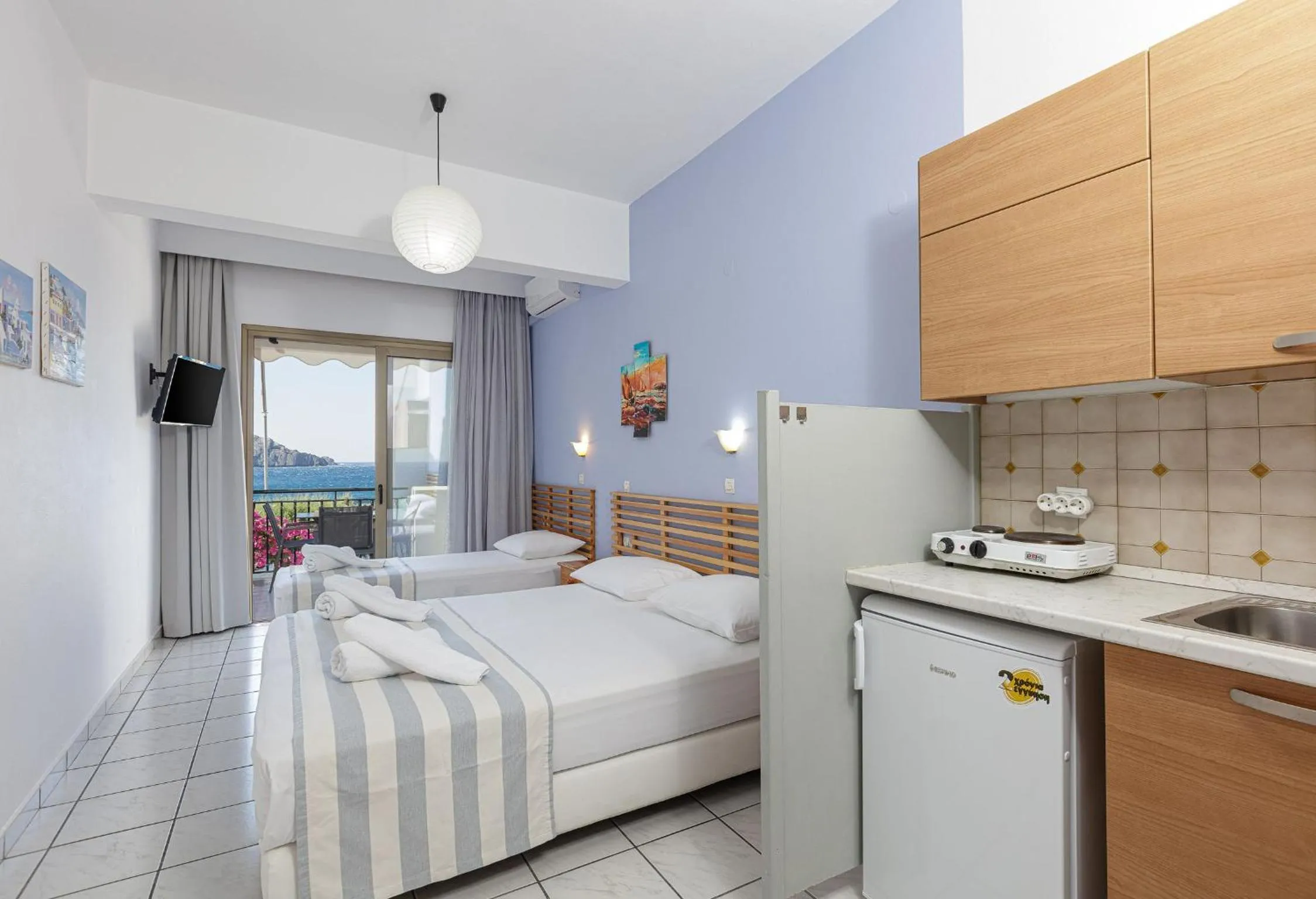 Bedroom, Bed in Gio-Ma
