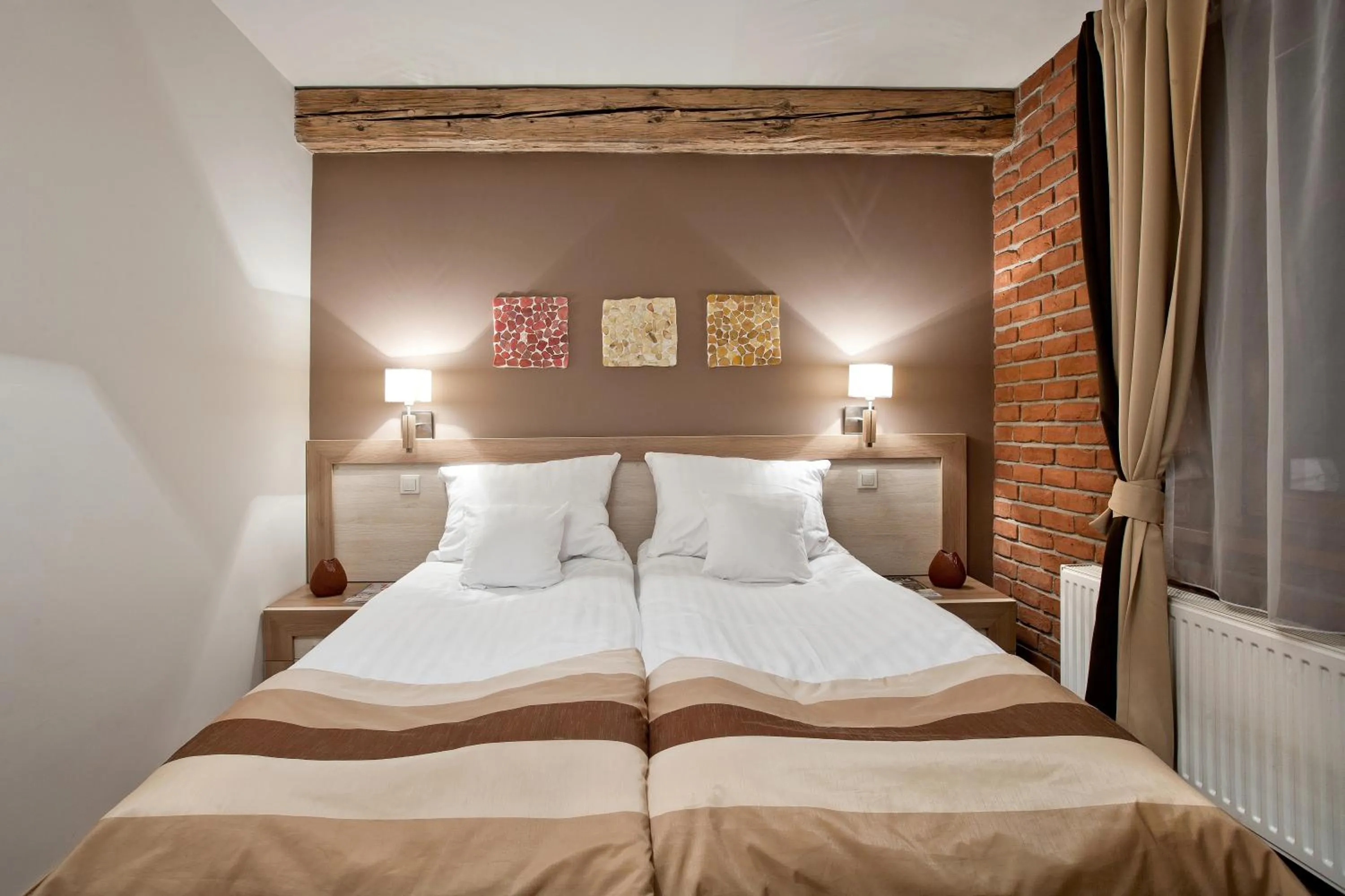 Bed in Hotel Stara Kamienica