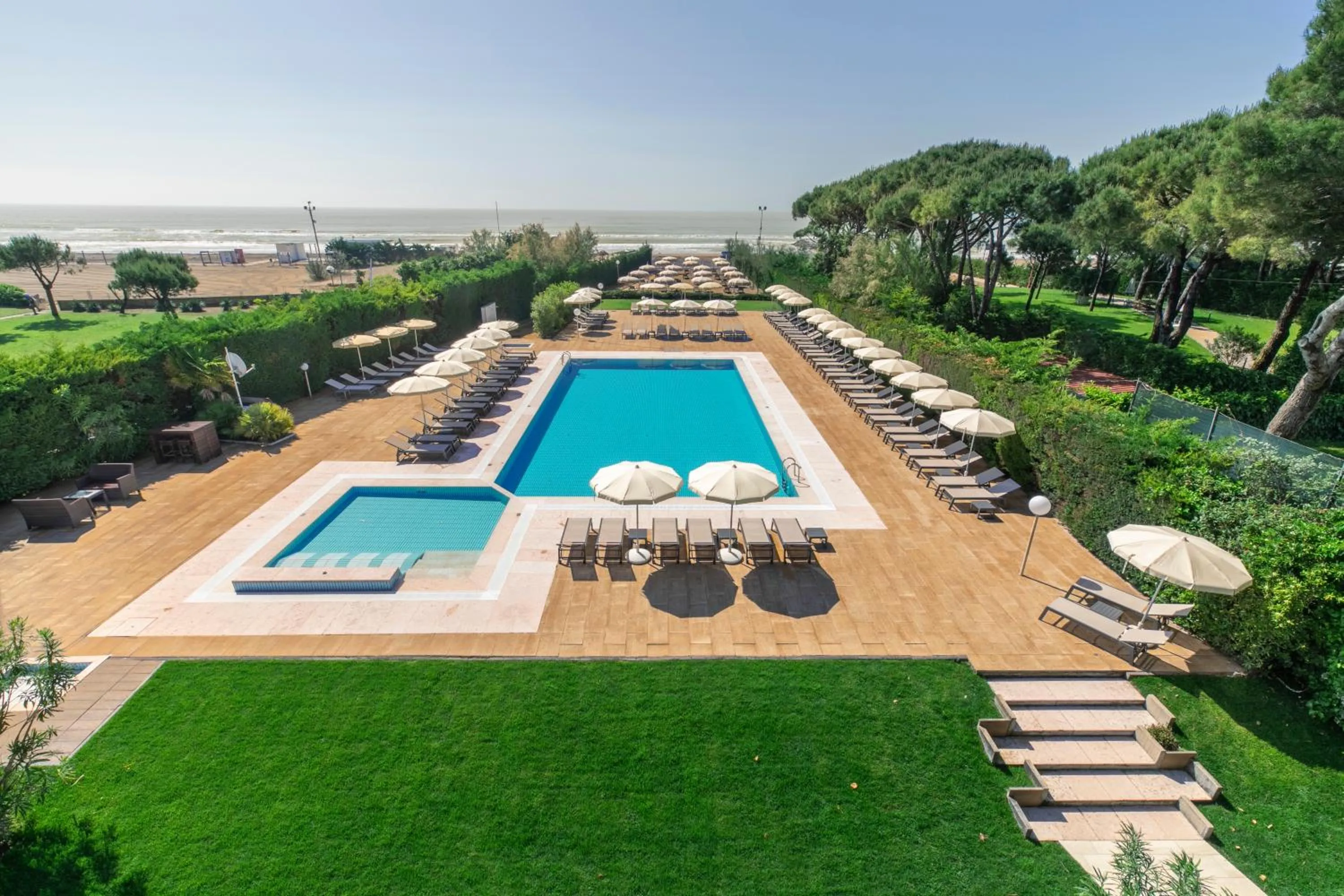 Day in Hotel Gallia & Resort