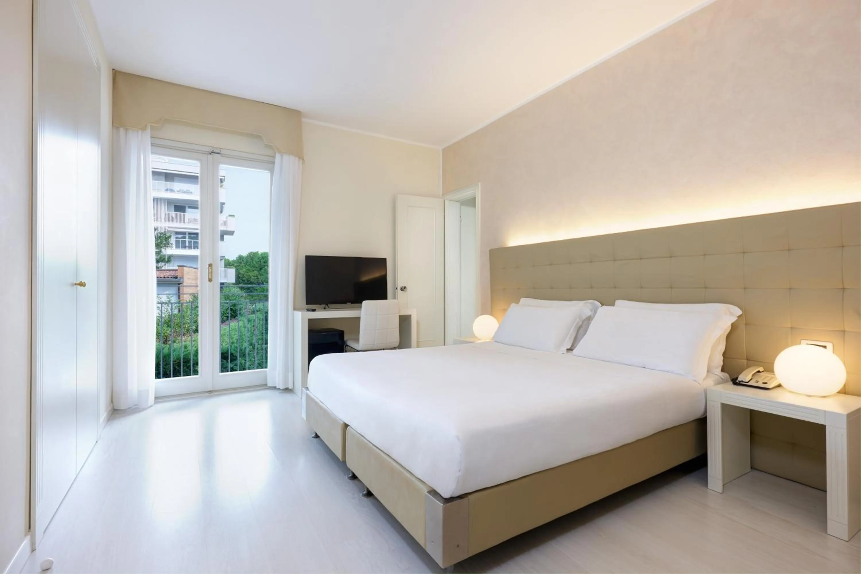 Bed in Hotel Gallia & Resort