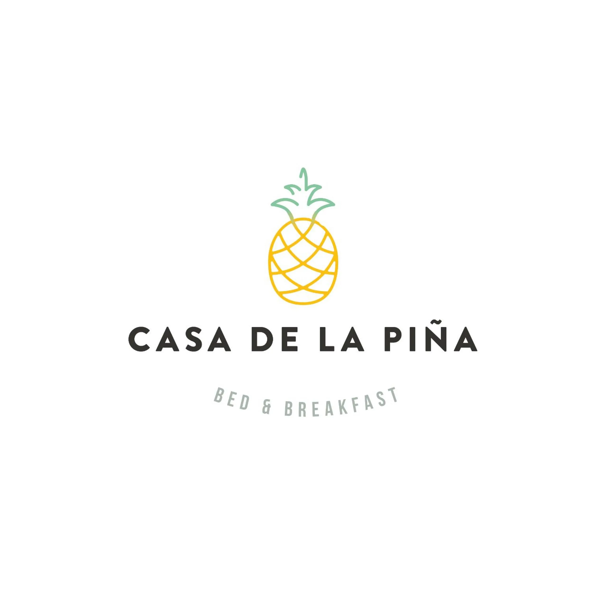Property logo or sign in Casa de la Piña