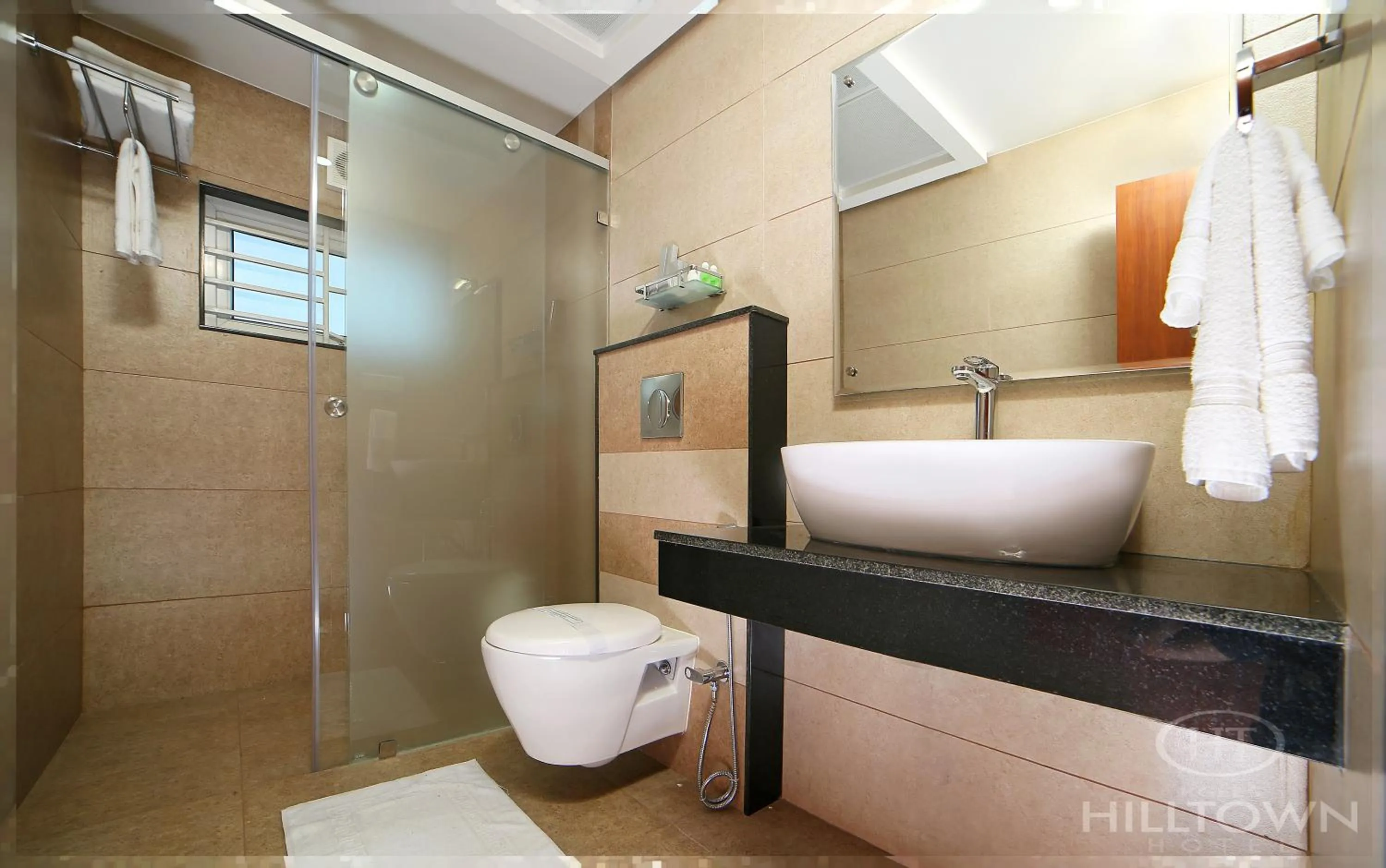 Shower in Kgees - Hill Town Hotel