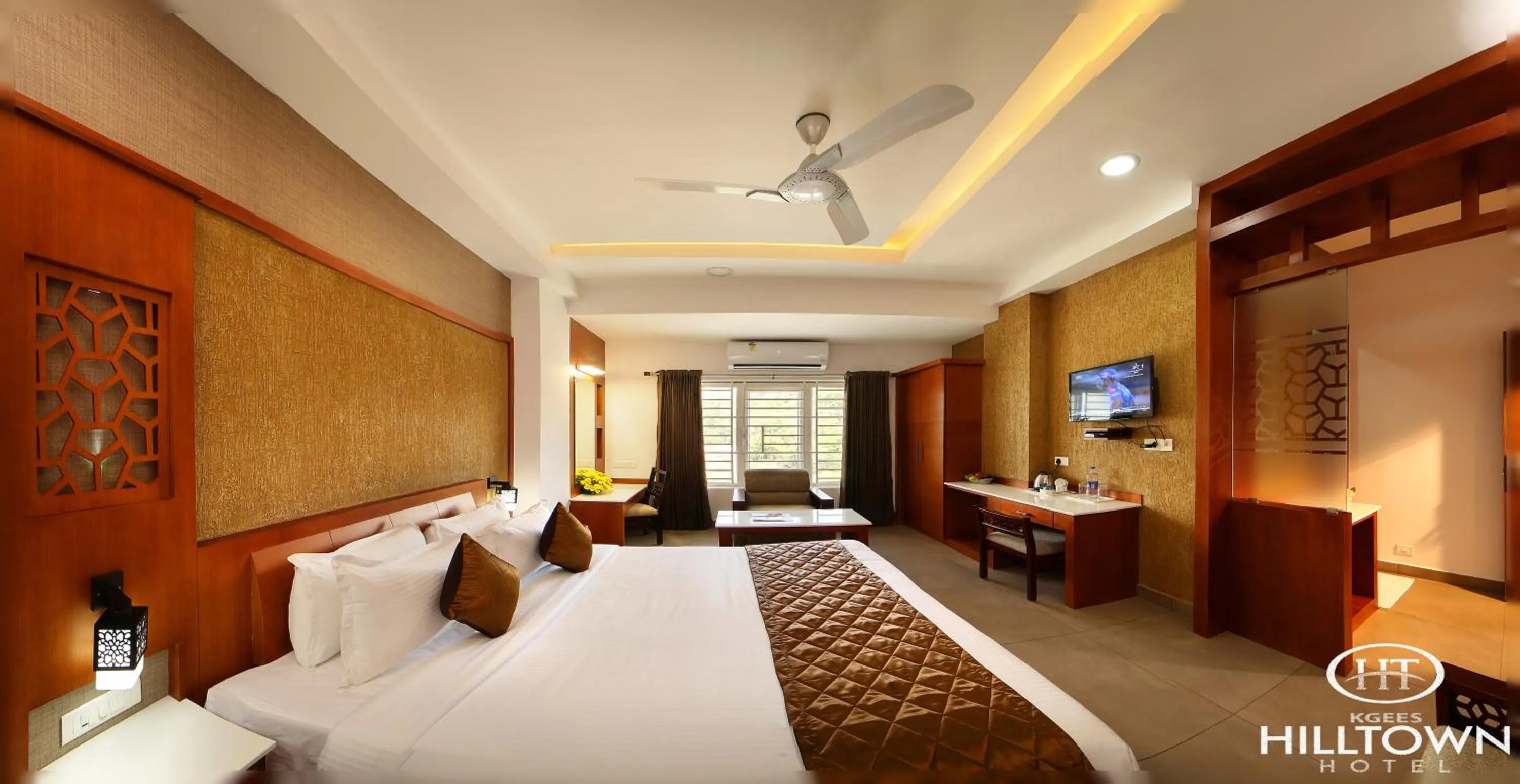 Bed in Kgees - Hill Town Hotel