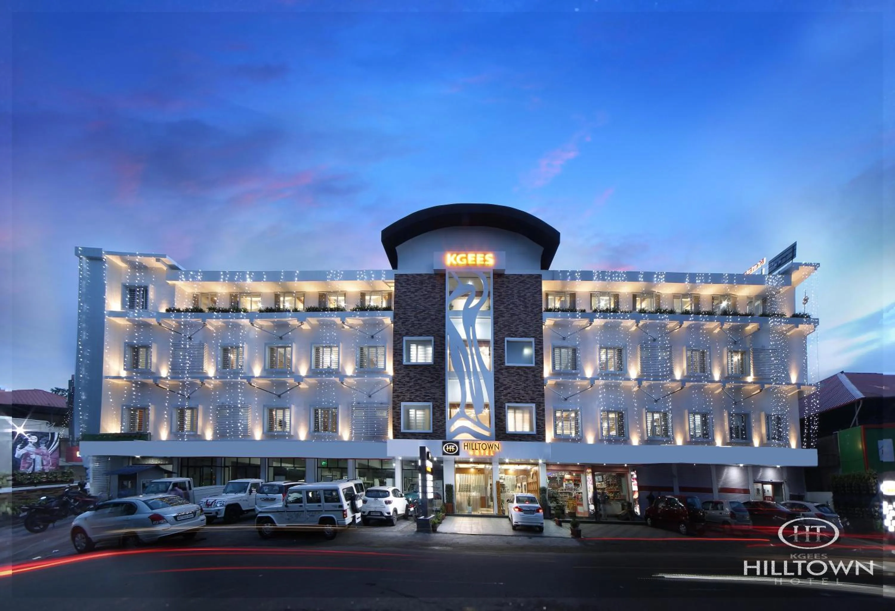 Property building in Kgees - Hill Town Hotel