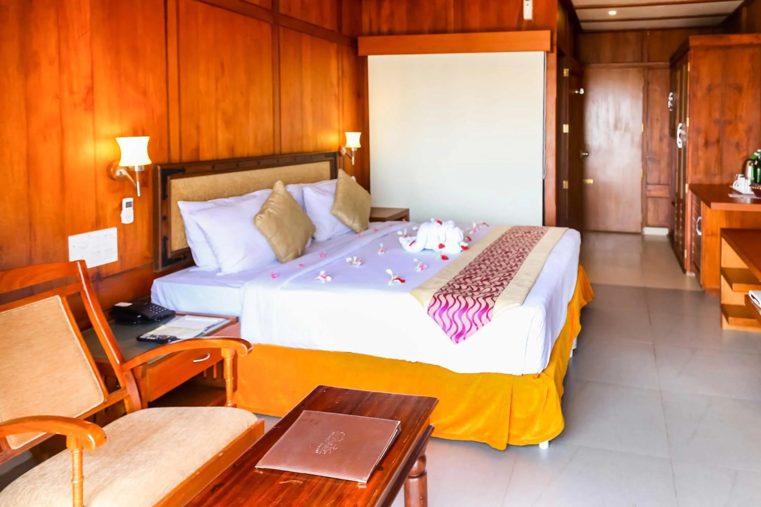 Bedroom, Bed in Poovar Island Resort