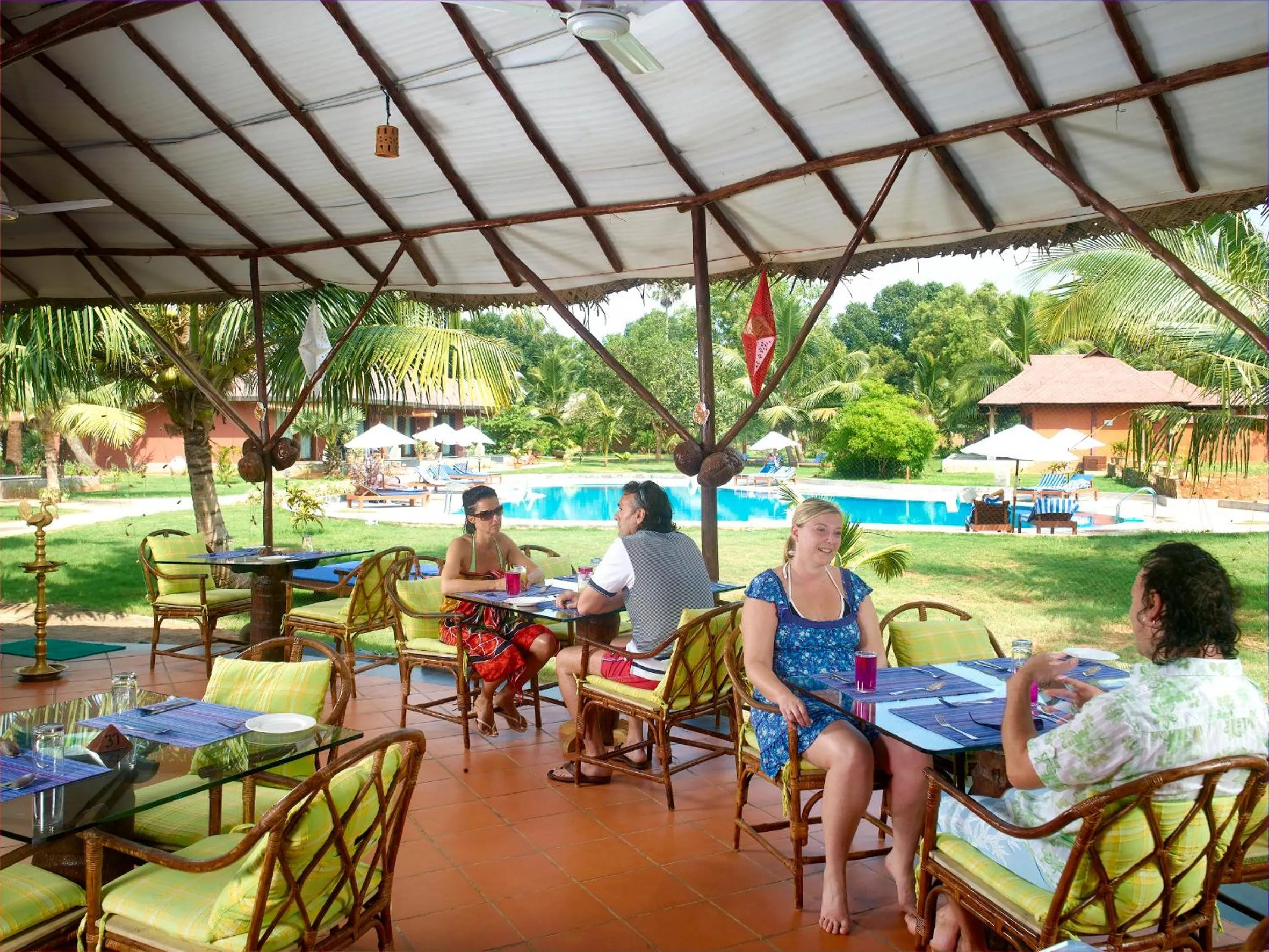 Restaurant/places to eat in Poovar Island Resort