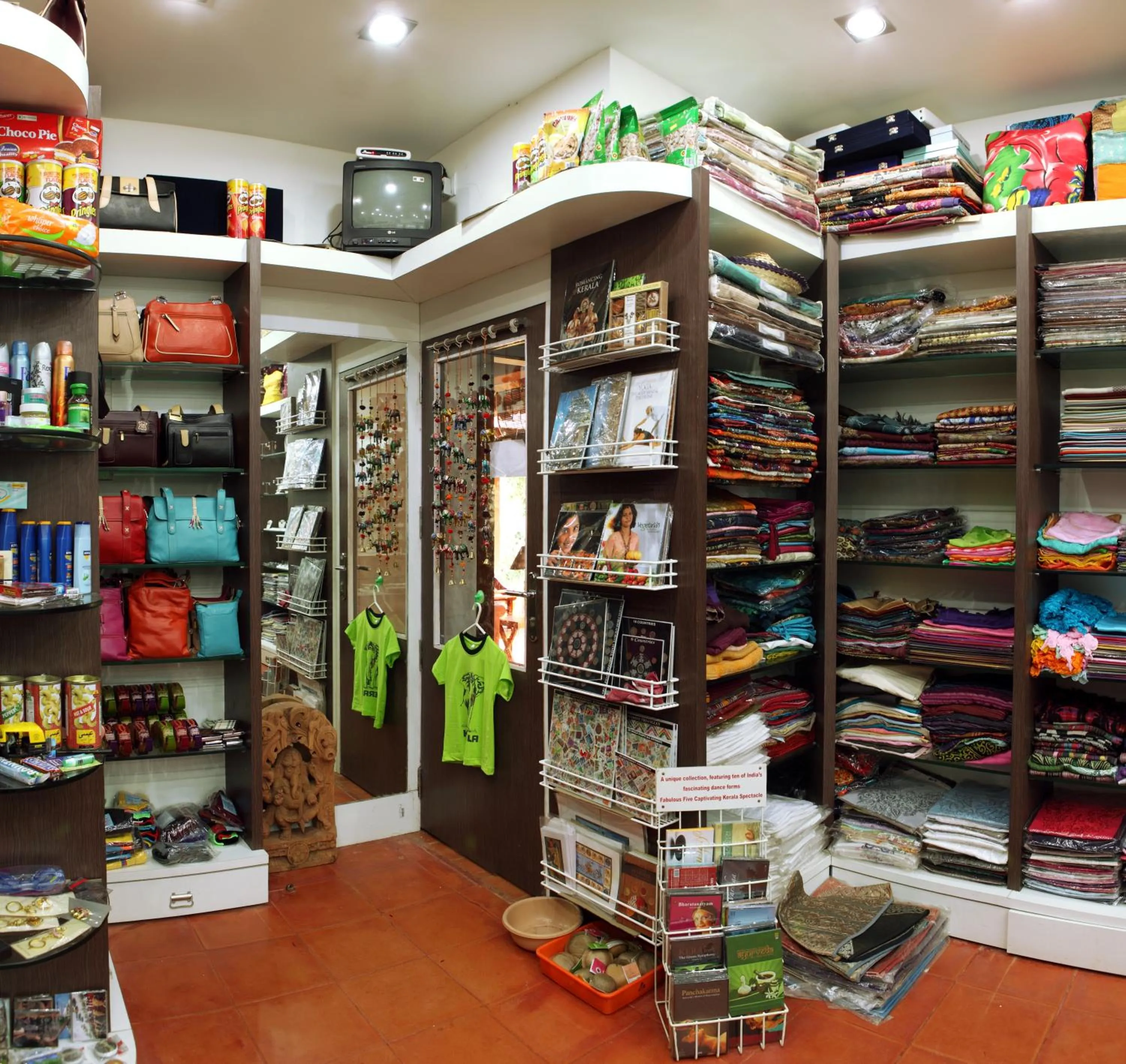 On-site shops in Poovar Island Resort