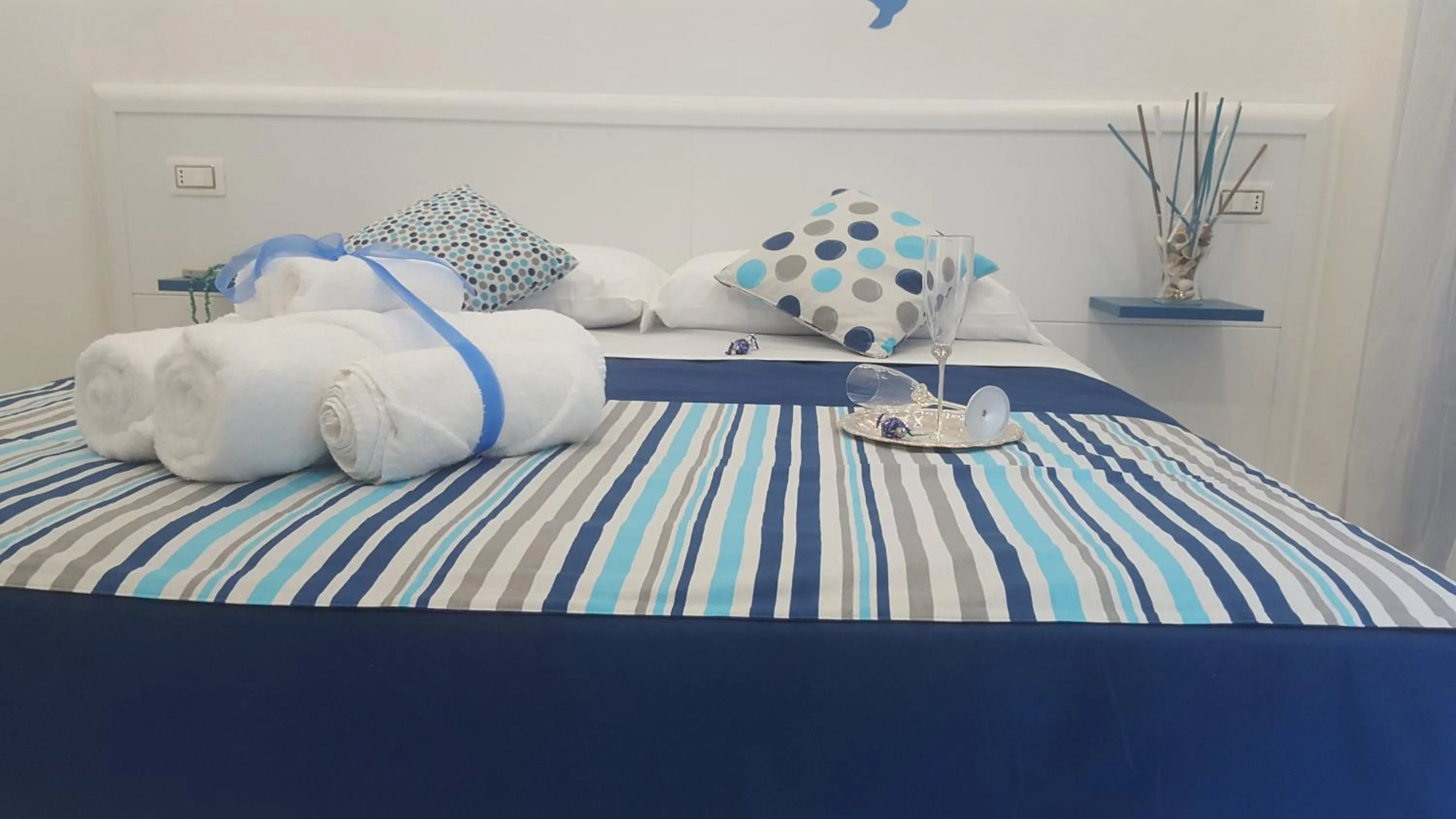 Bedroom in RESIDENZA BURMARIA Free Parking