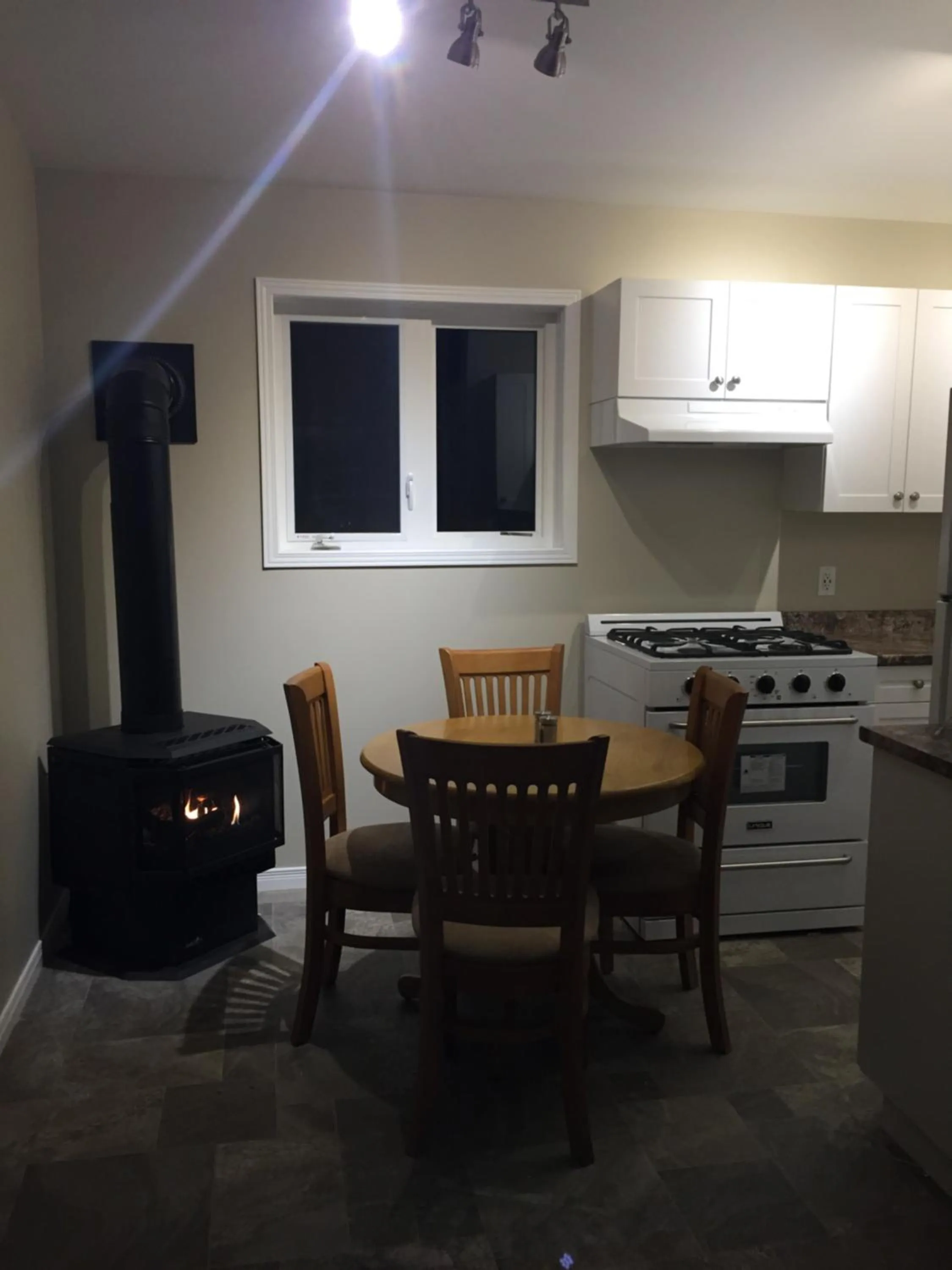 Living room in Four Seasons Algonquin Cabins