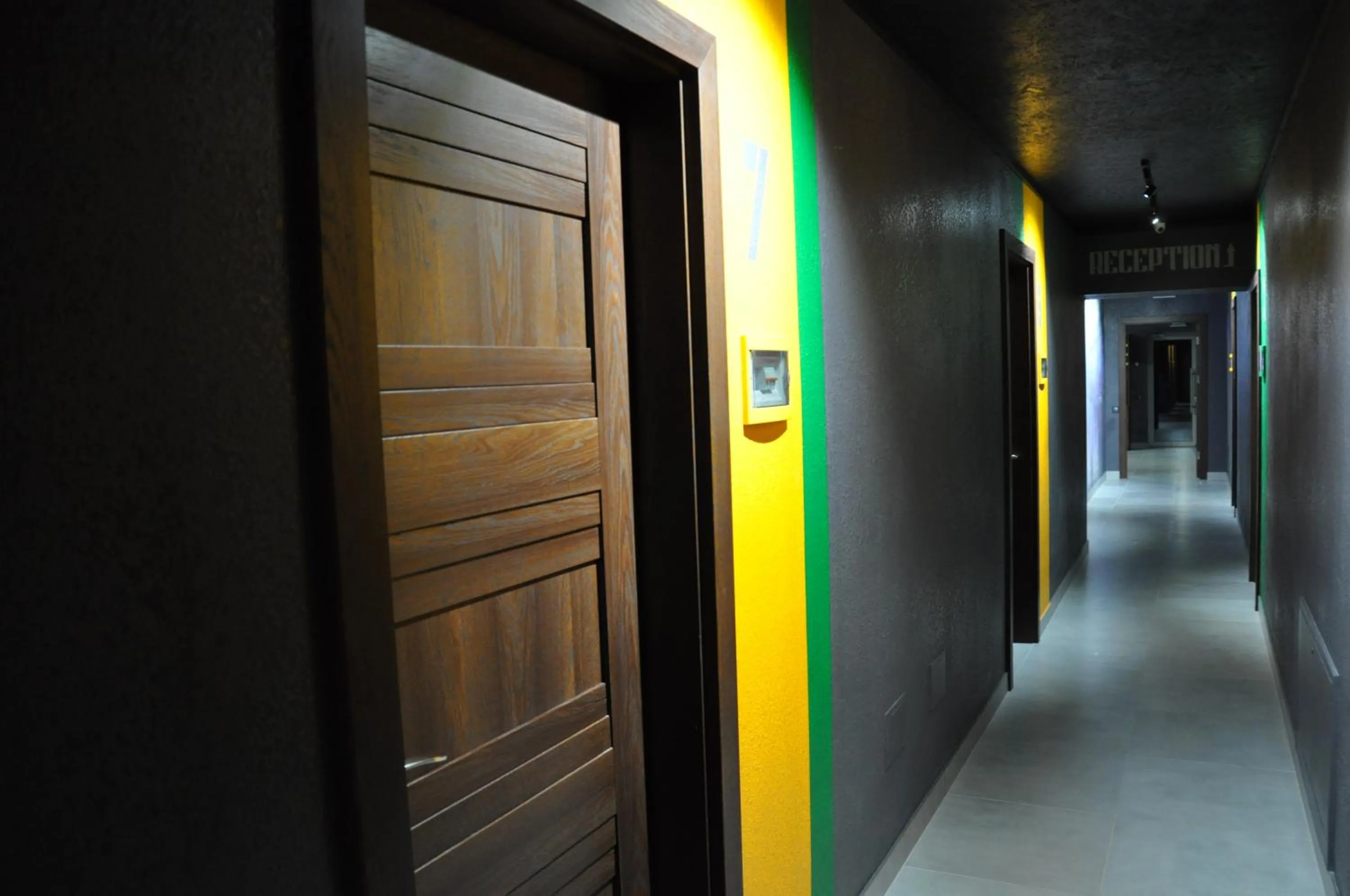 Area and facilities in FULL HOUSE capsule hostel
