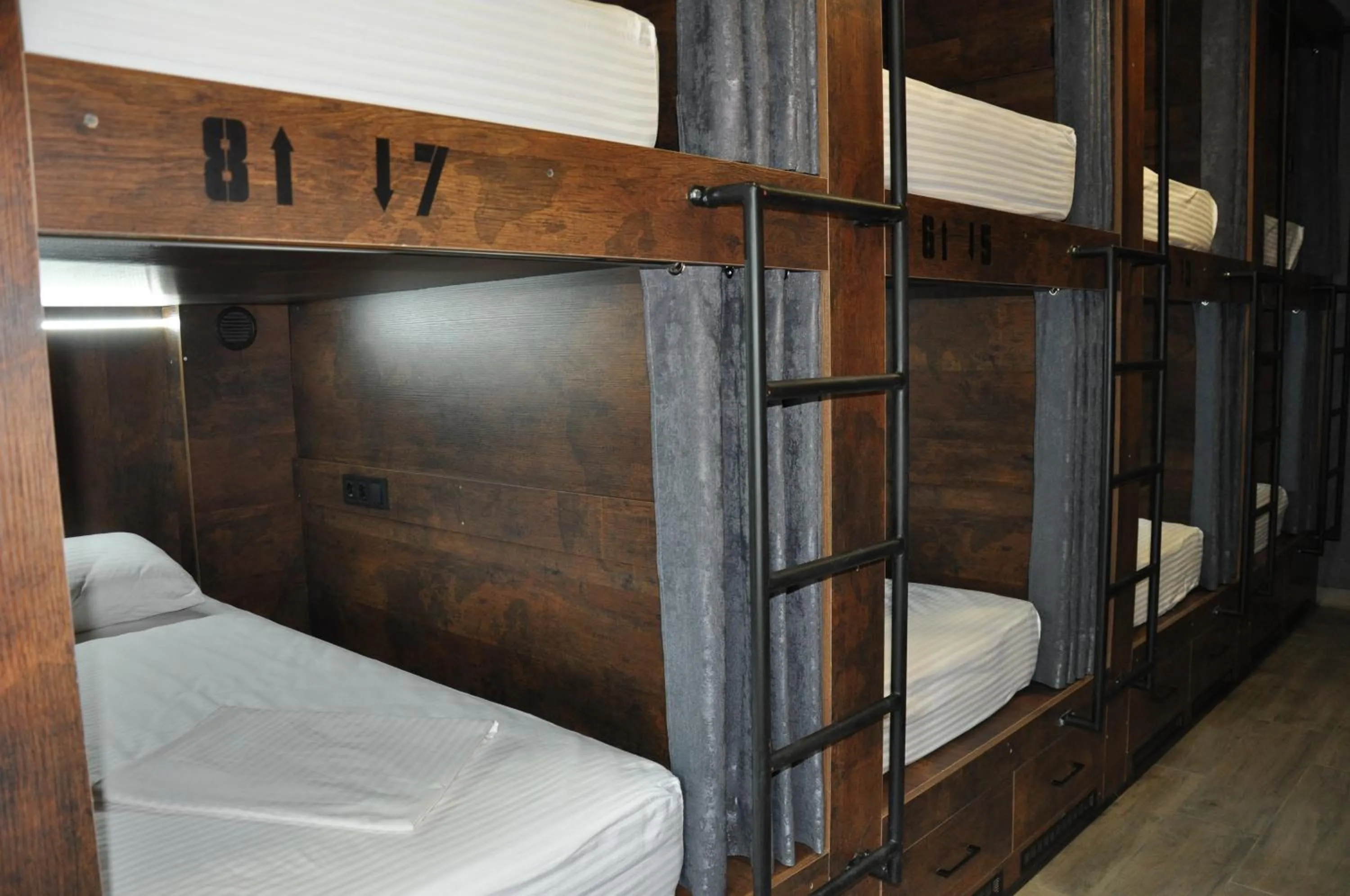 bunk bed, Bed in FULL HOUSE capsule hostel