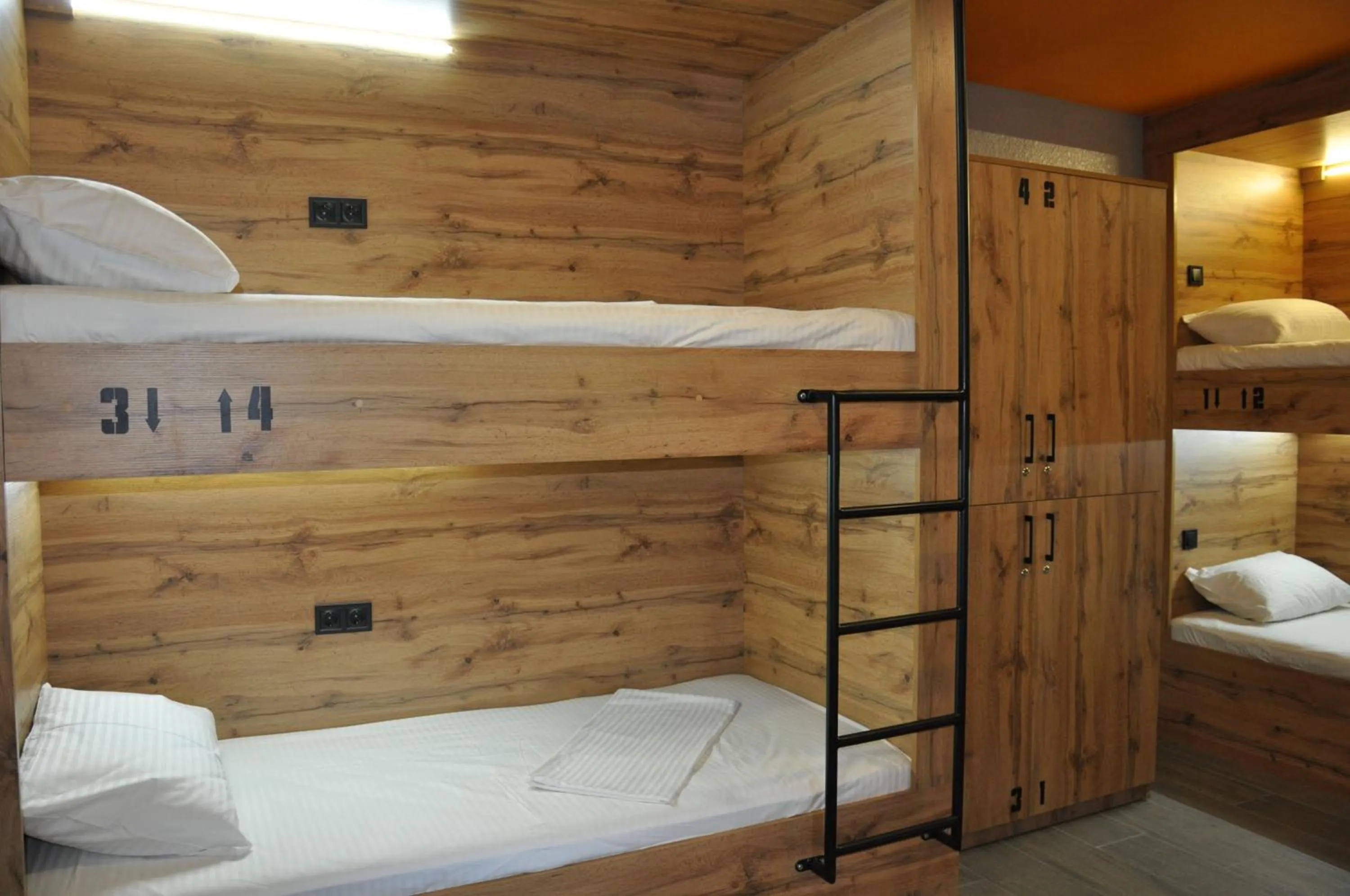 Decorative detail, Bed in FULL HOUSE capsule hostel