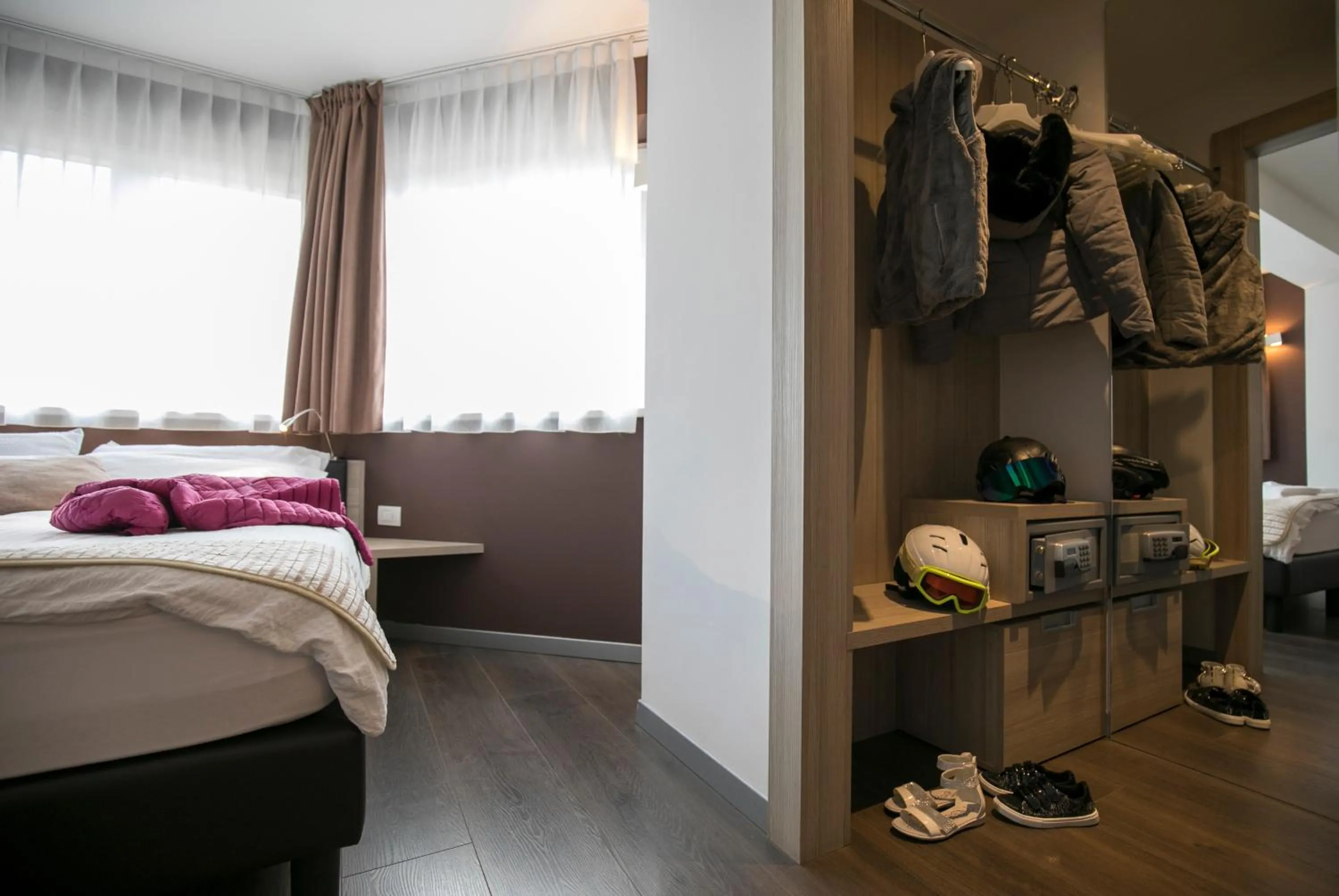 Photo of the whole room, Bed in Hotel Luna Bianca Folgaria