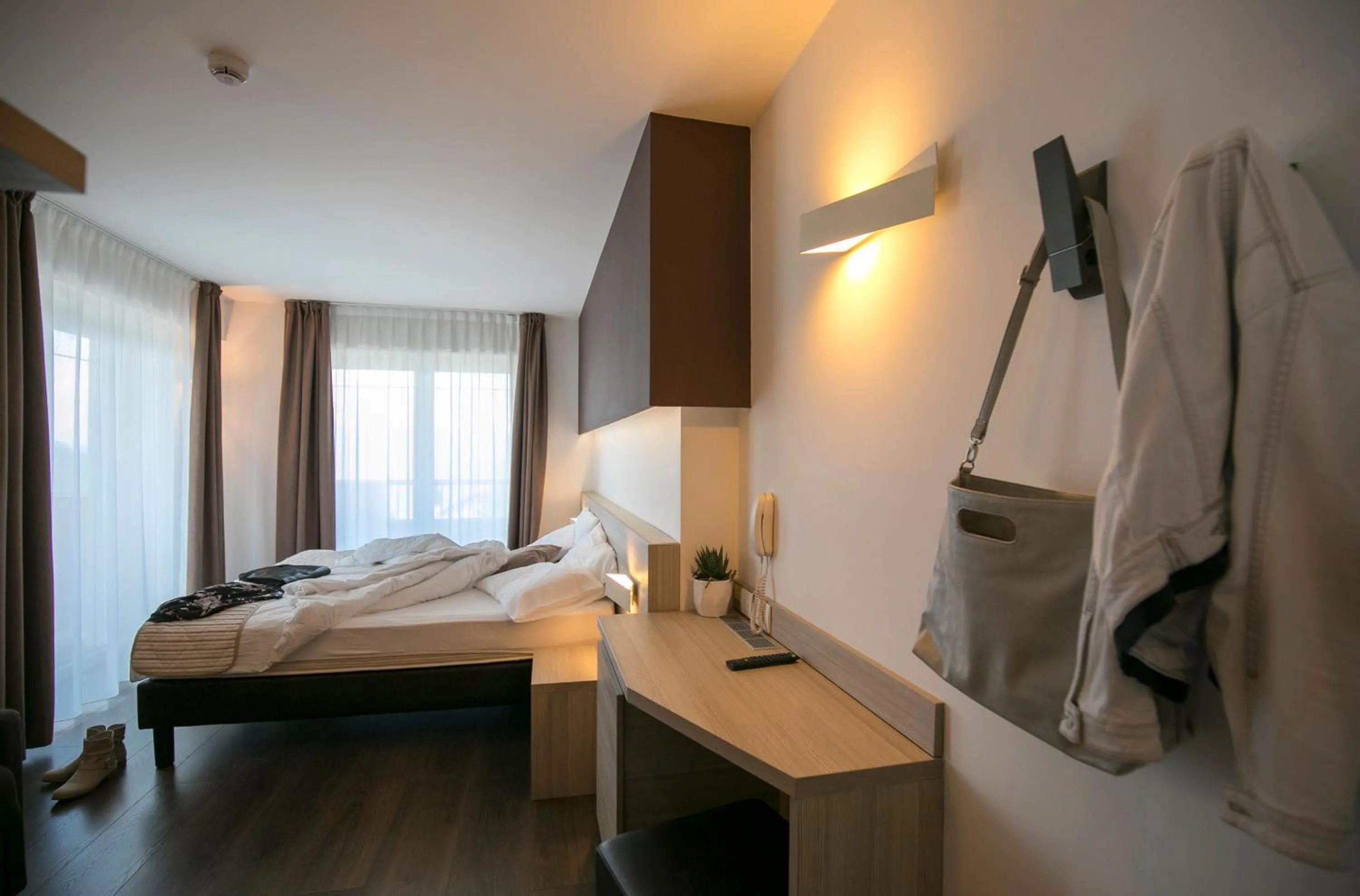 Photo of the whole room, Bed in Hotel Luna Bianca Folgaria