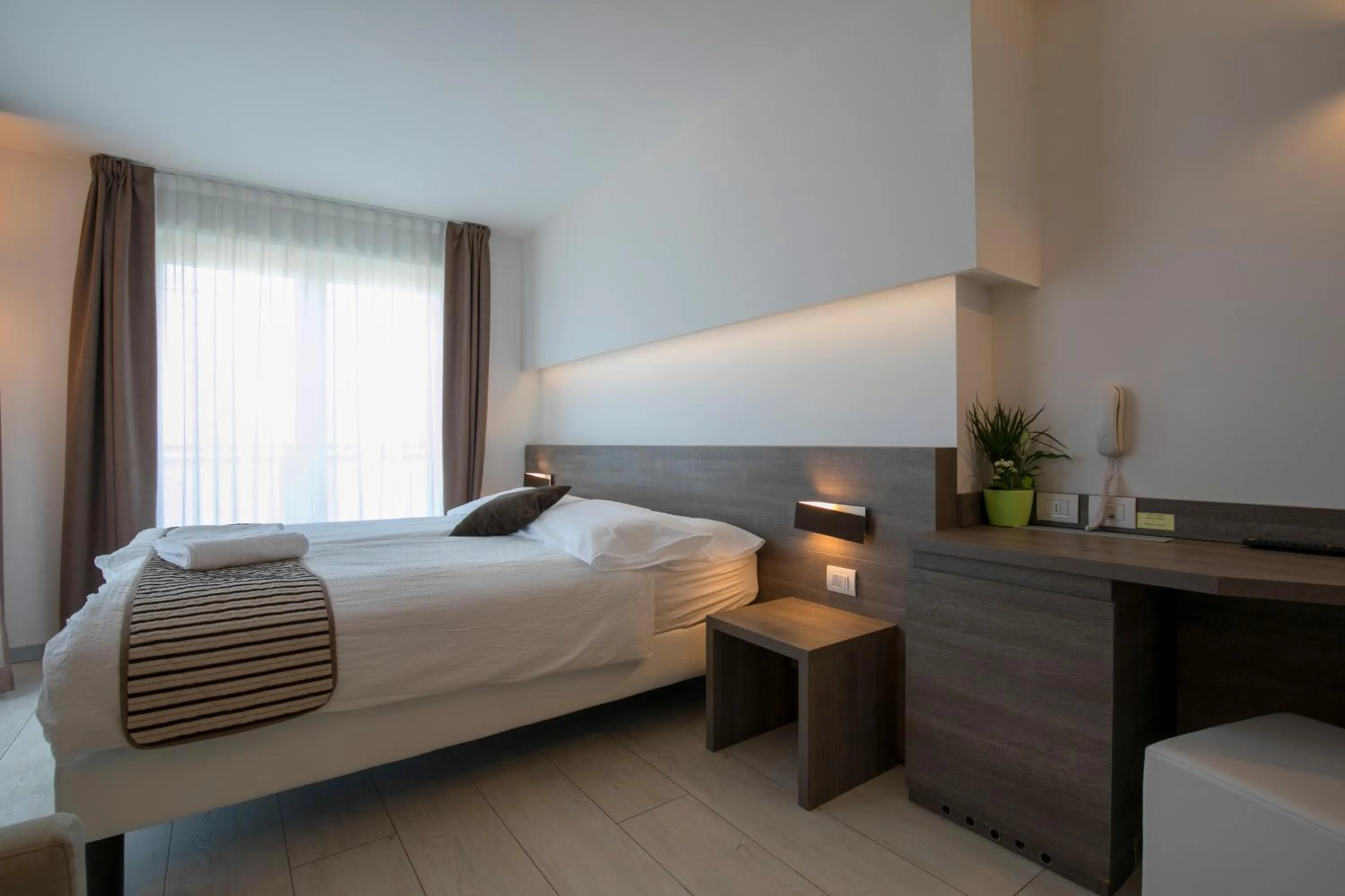 Bedroom, Bed in Hotel Luna Bianca Folgaria