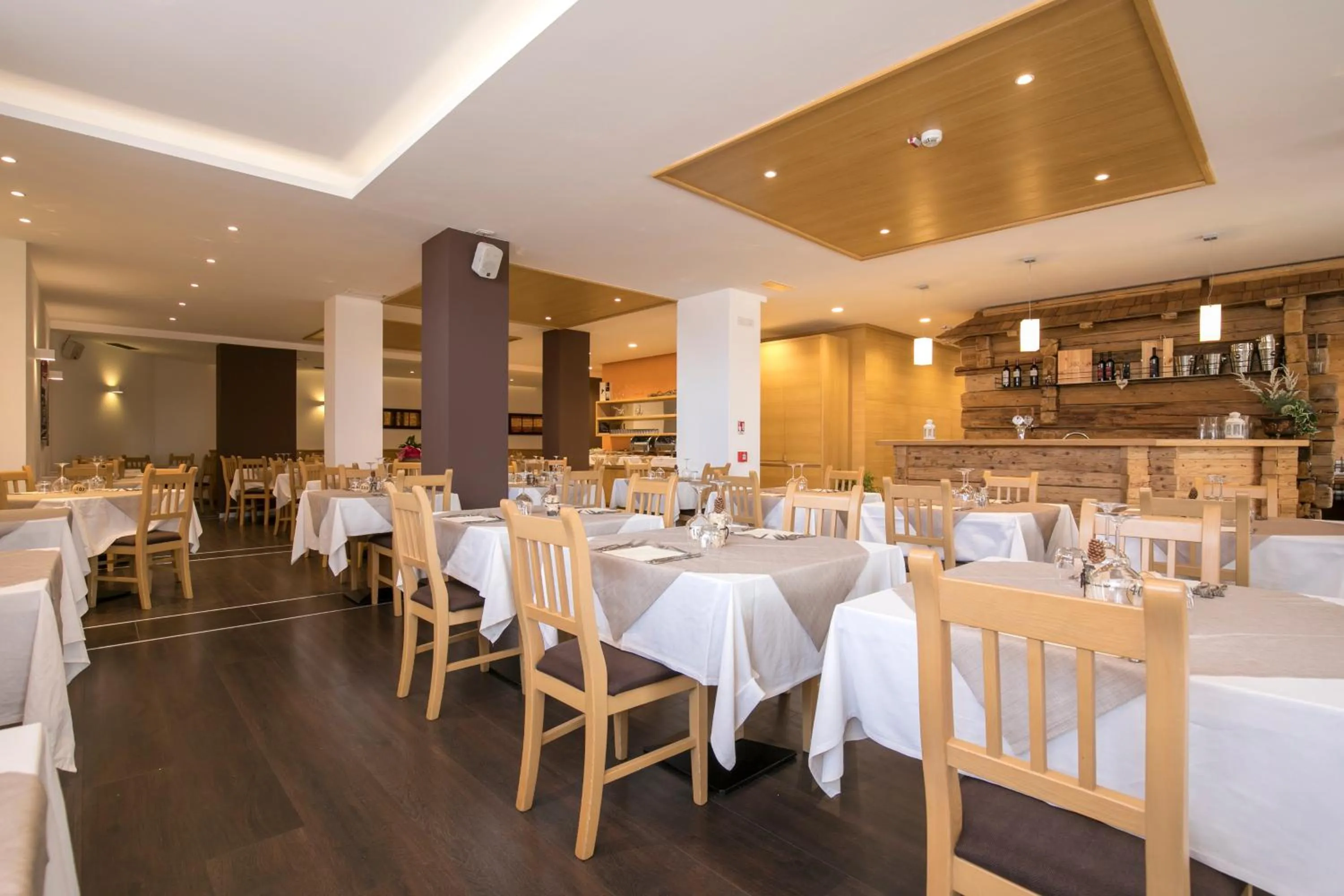 Restaurant/places to eat in Hotel Luna Bianca Folgaria