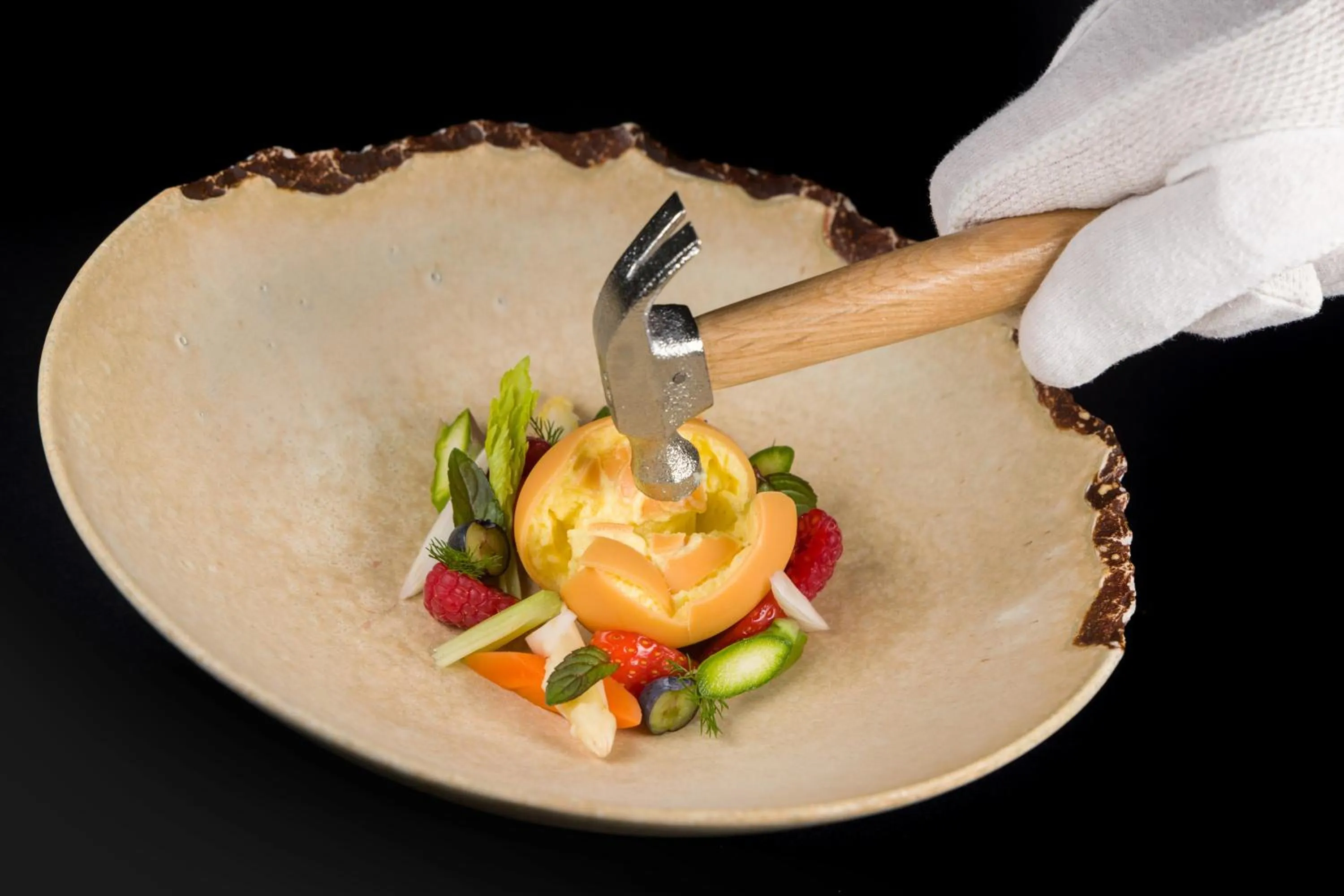 Restaurant/places to eat in Villa Eden a member of Leading Hotels of the World