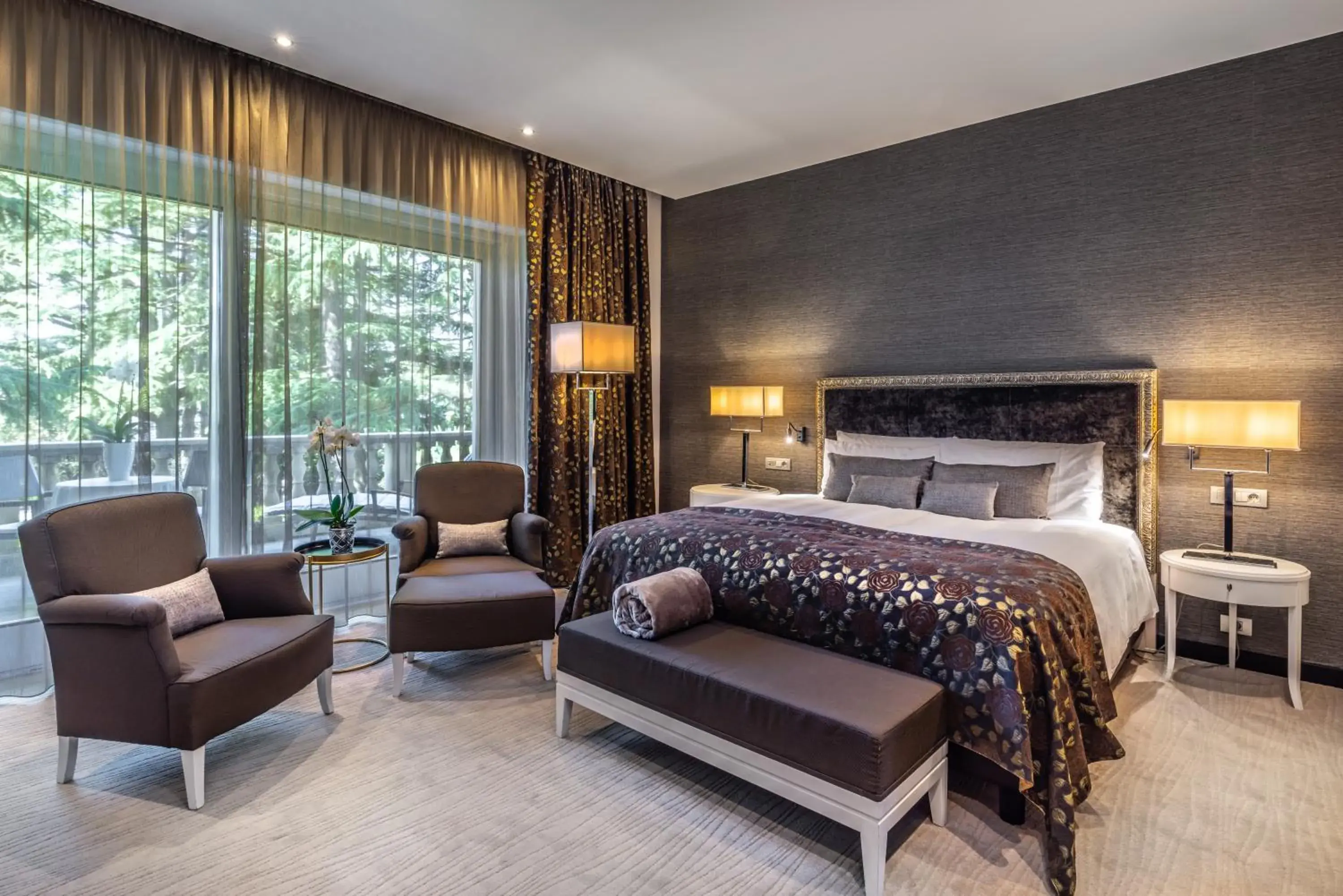 Deluxe Double or Twin Room with Garden View - single occupancy in Villa Eden a member of Leading Hotels of the World Deluxe Double or Twin Room with Garden View - single occupancy in Villa Eden a member of Leading Hotels of the World