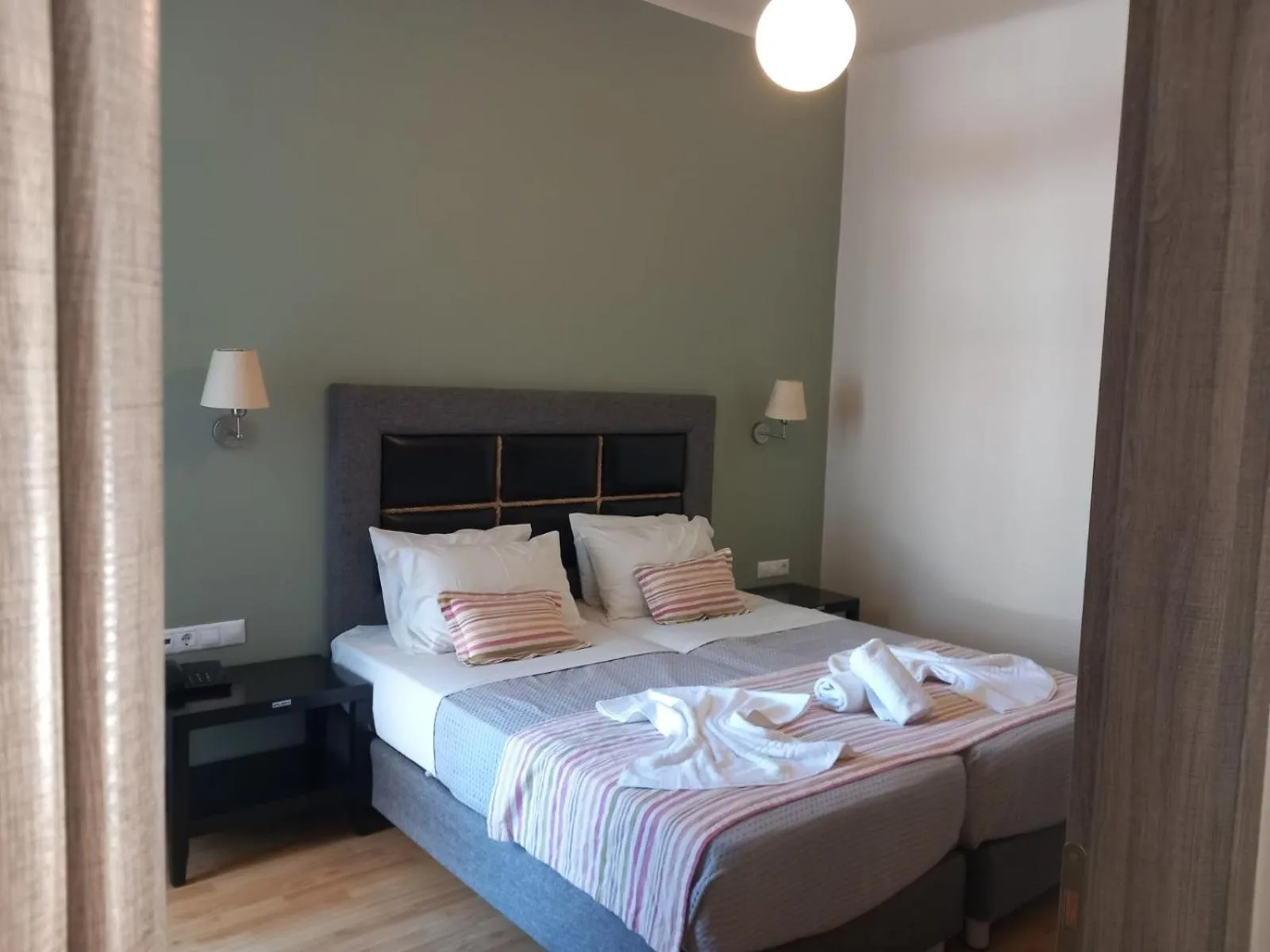 Bedroom, Bed in Alianthos Beach Hotel