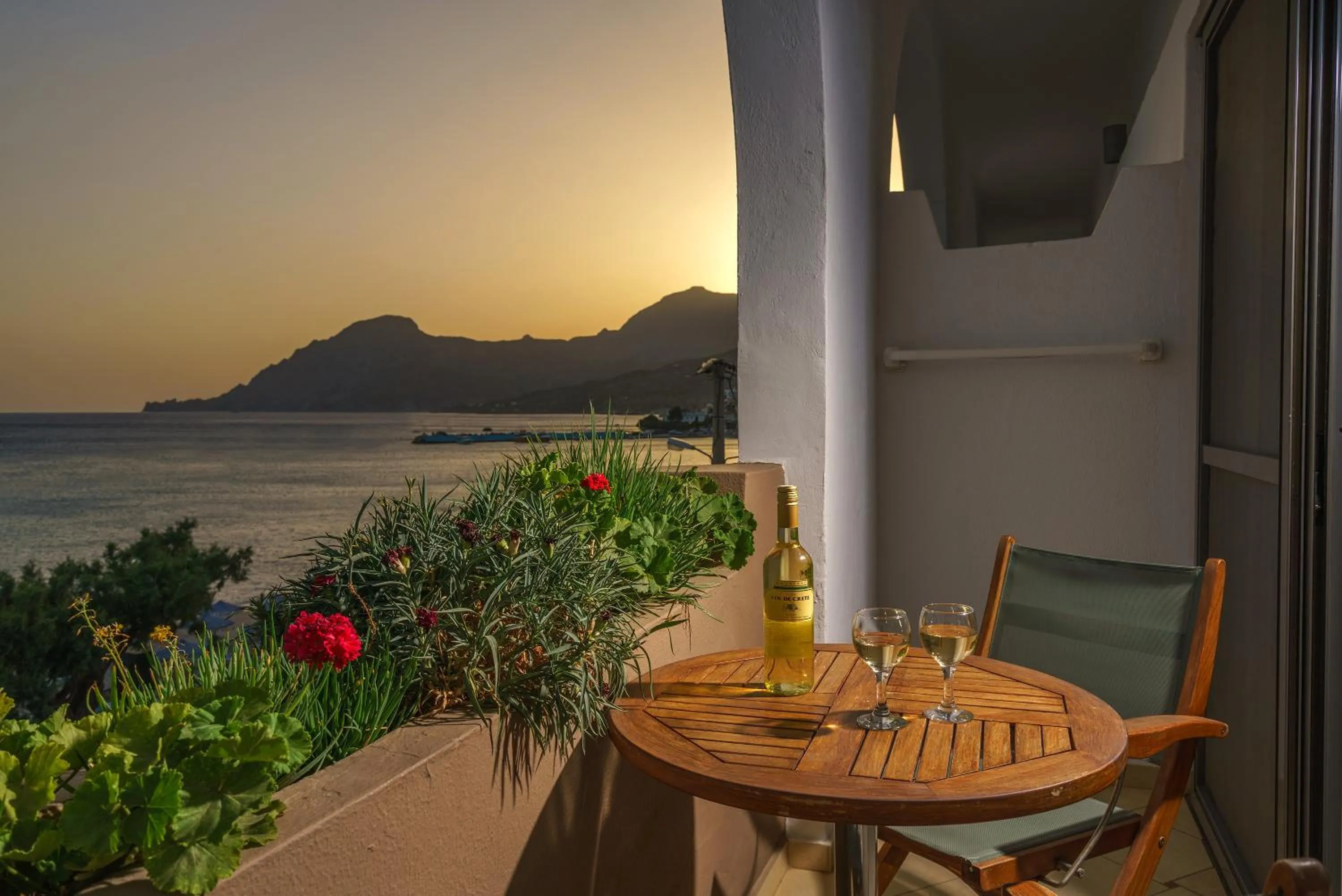 Balcony/Terrace in Alianthos Beach Hotel