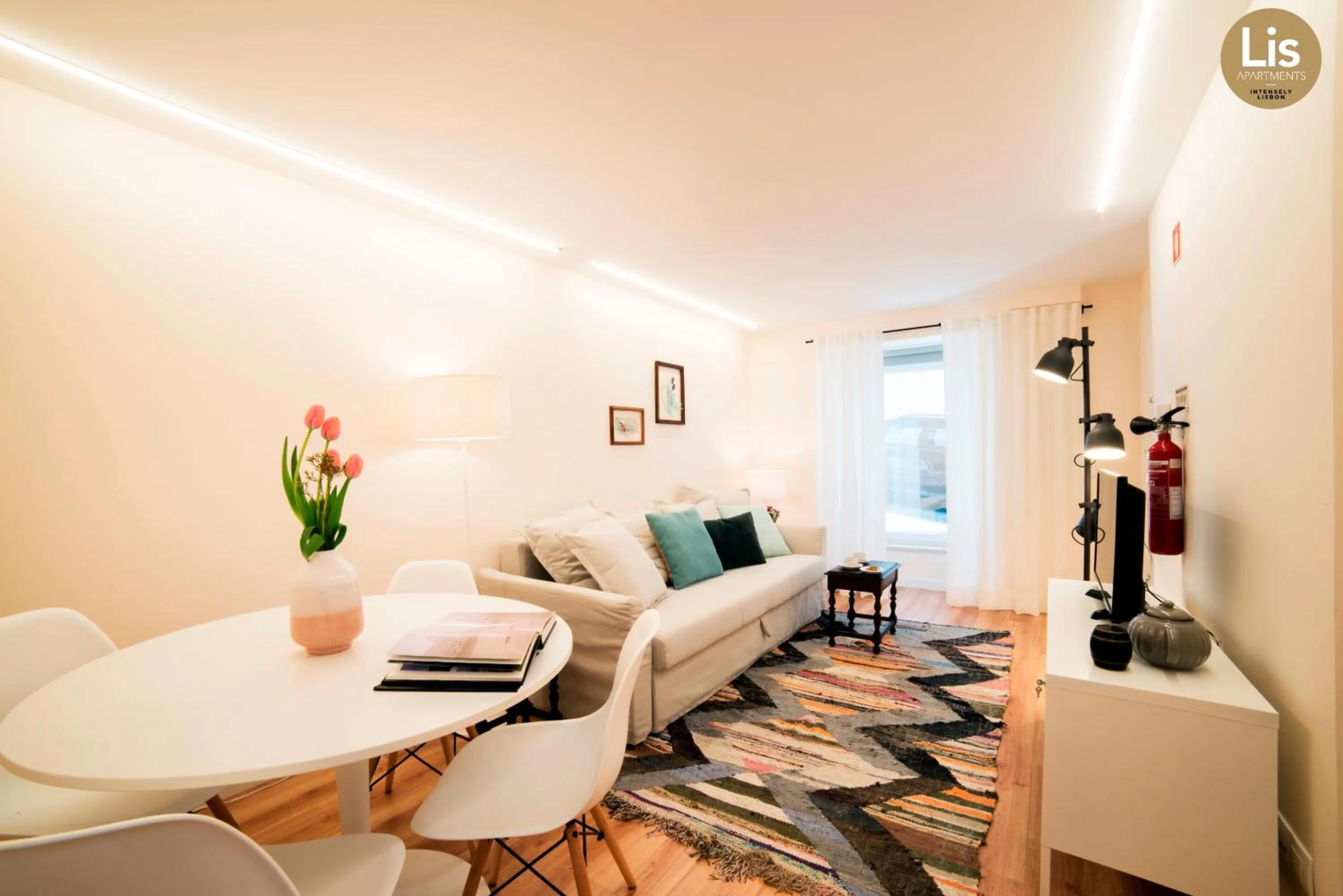 People in Lis Apartments