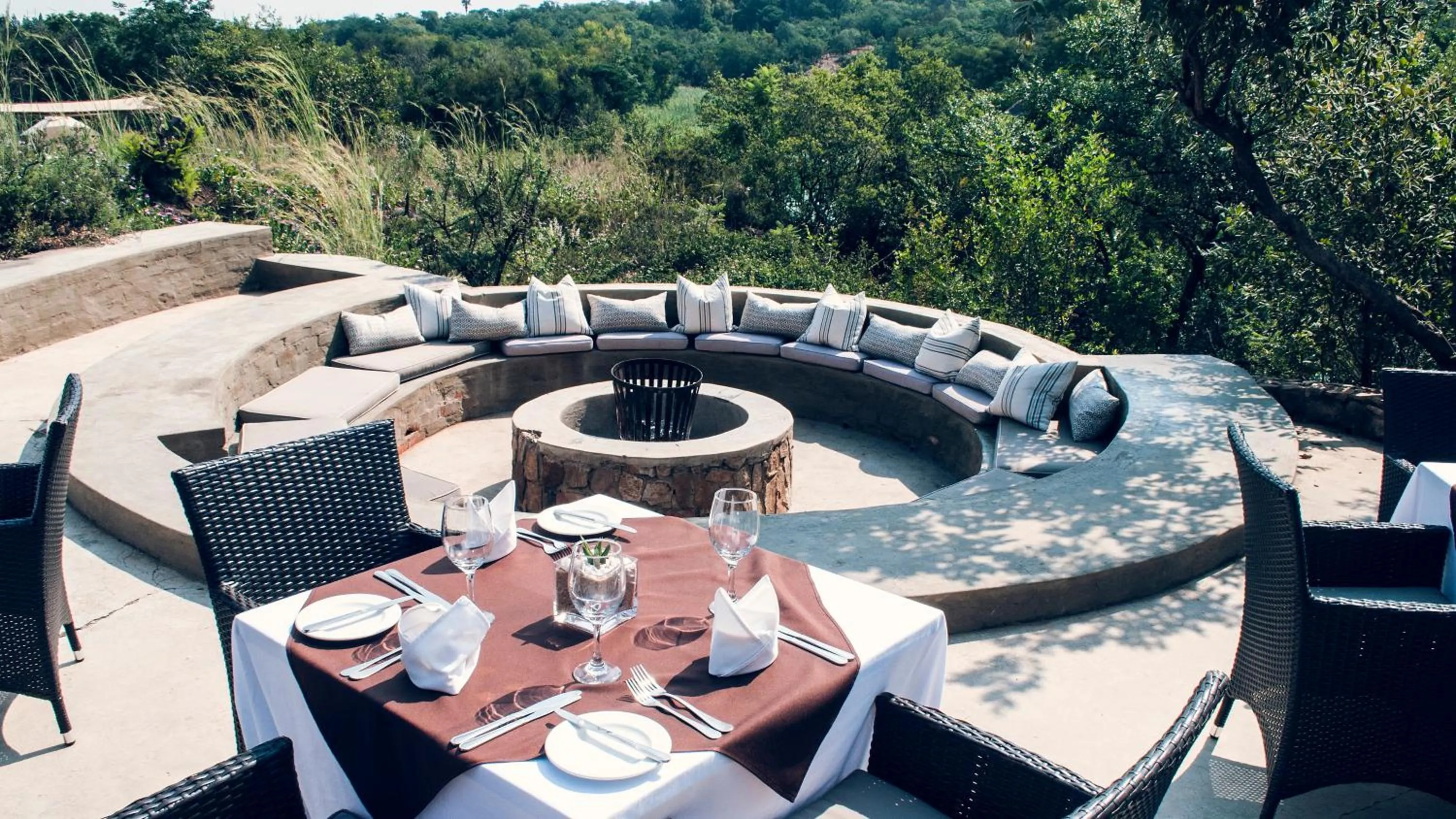 Restaurant/places to eat in The Blades