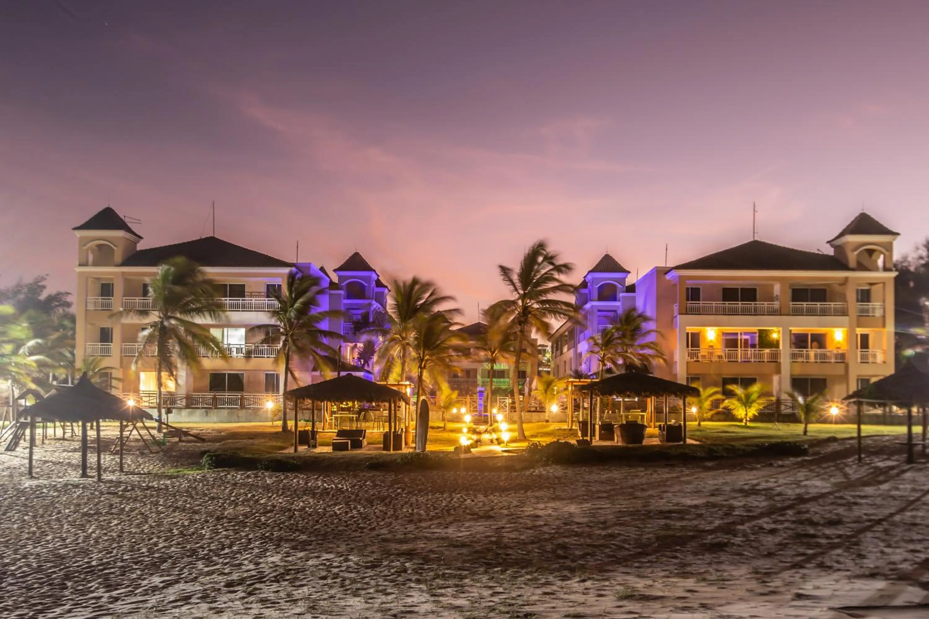 Property building in Atlantic Palace Family inn