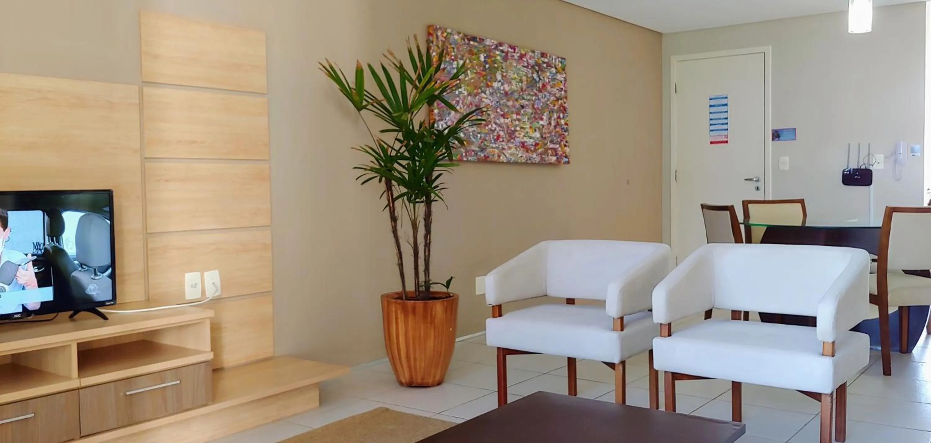 Living room in Atlantic Palace Family inn