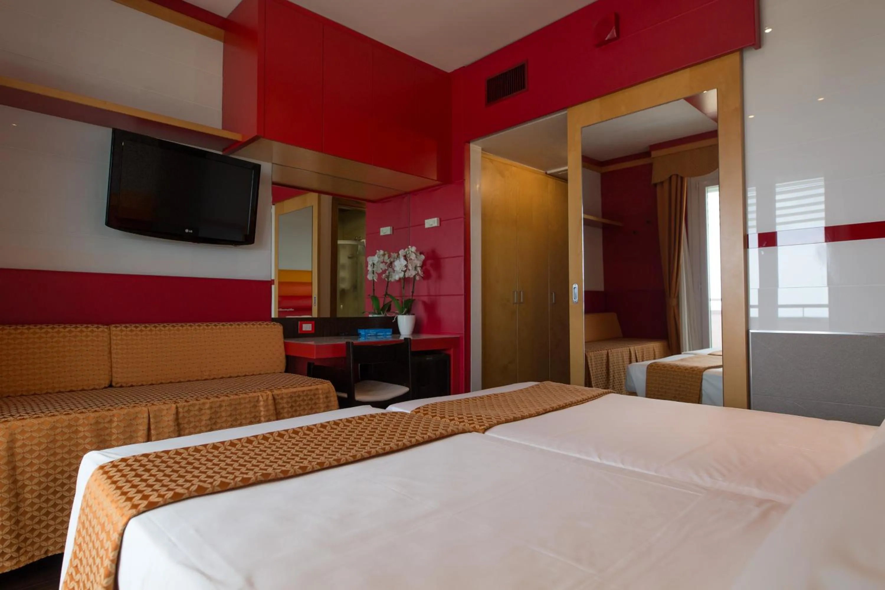 Double or Twin Room with Sea View in Hotel Cesare Augustus