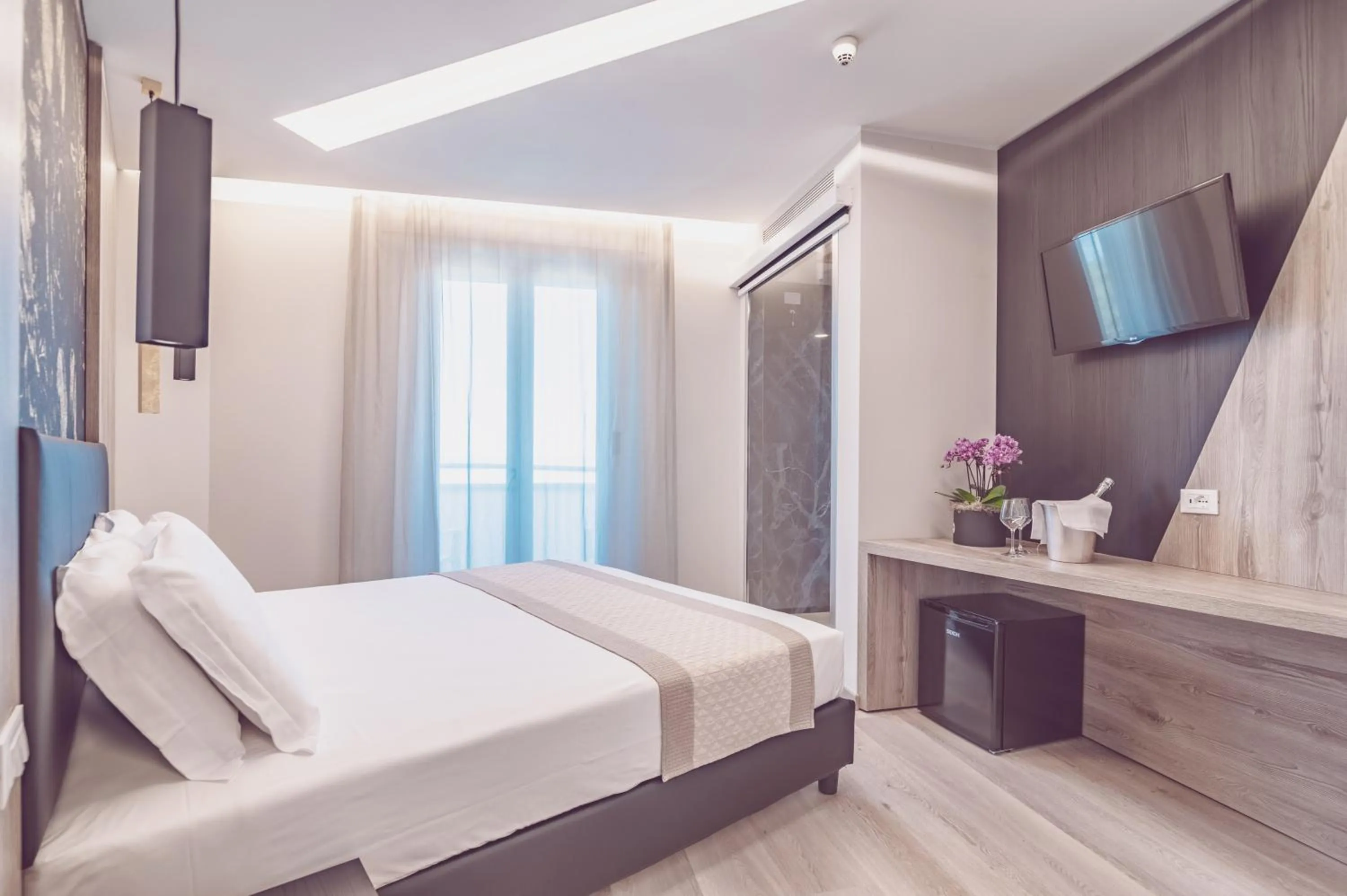 Bedroom, Bed in Hotel Cesare Augustus