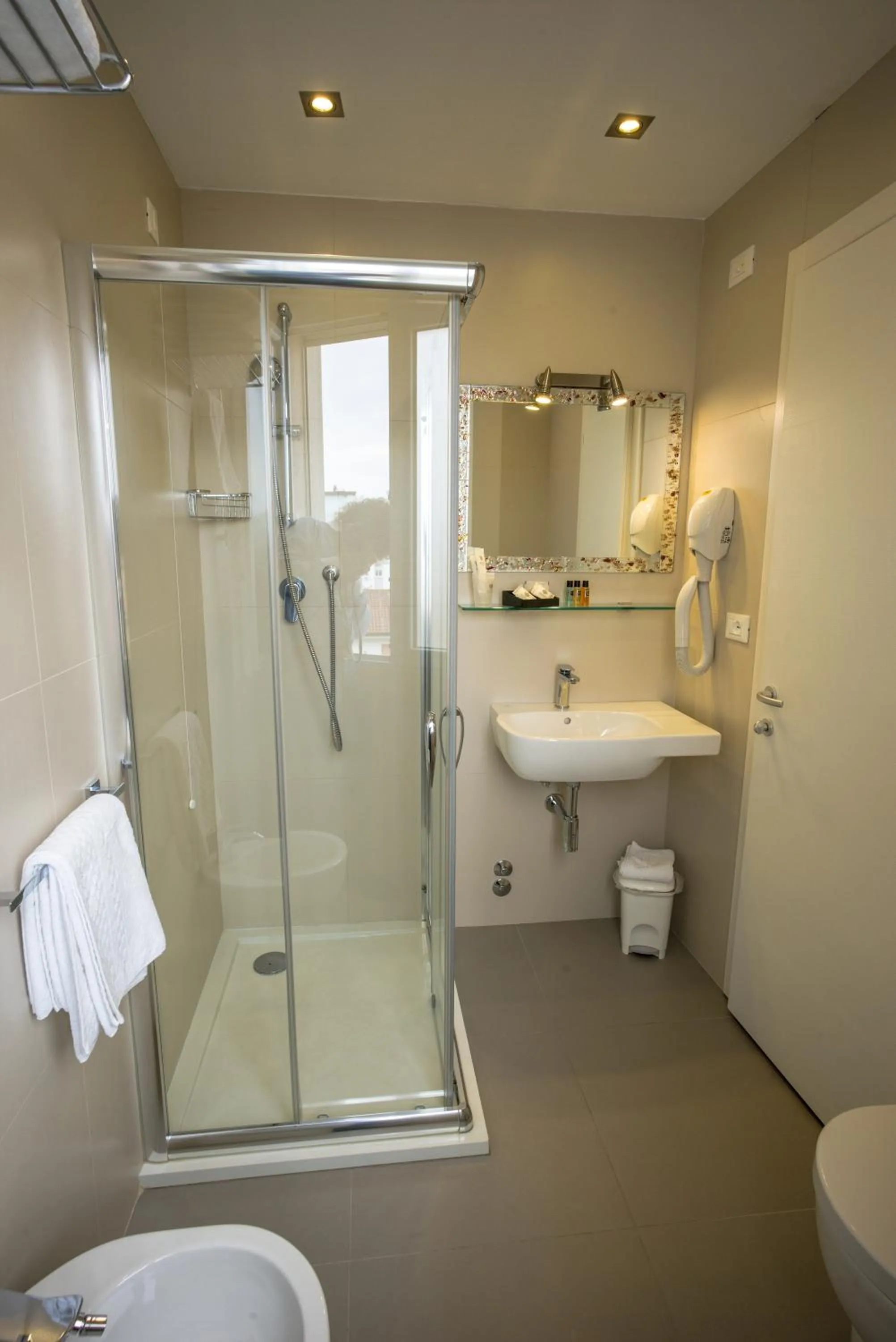 Bathroom in Hotel Cesare Augustus