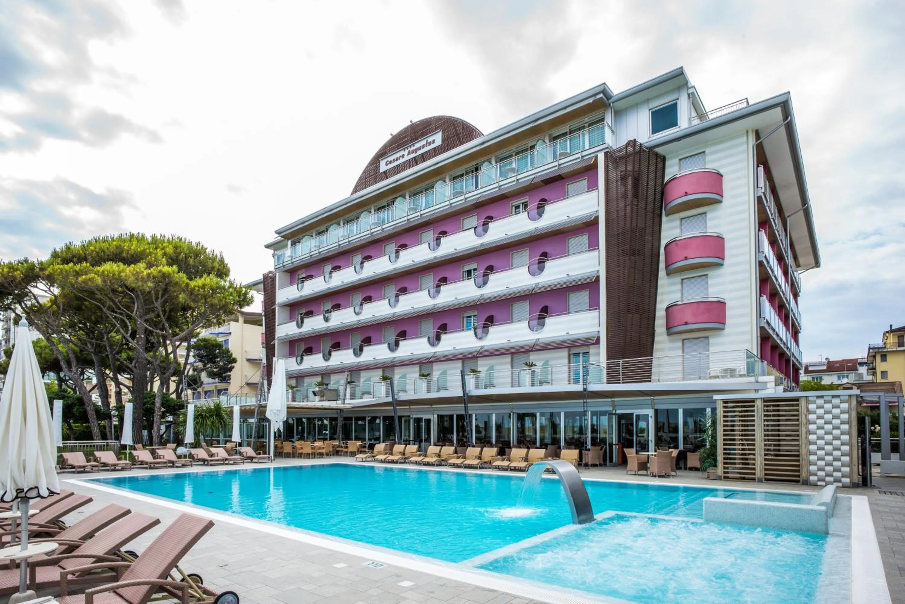 Swimming pool in Hotel Cesare Augustus