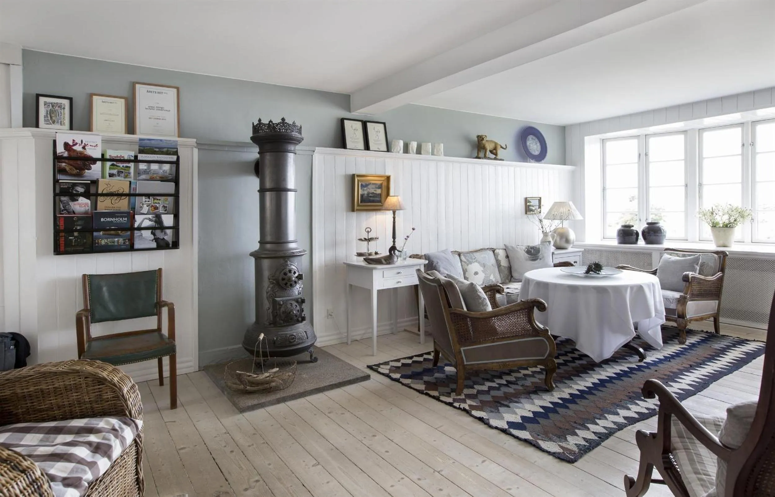 Communal lounge/ TV room in Stammershalle Badehotel
