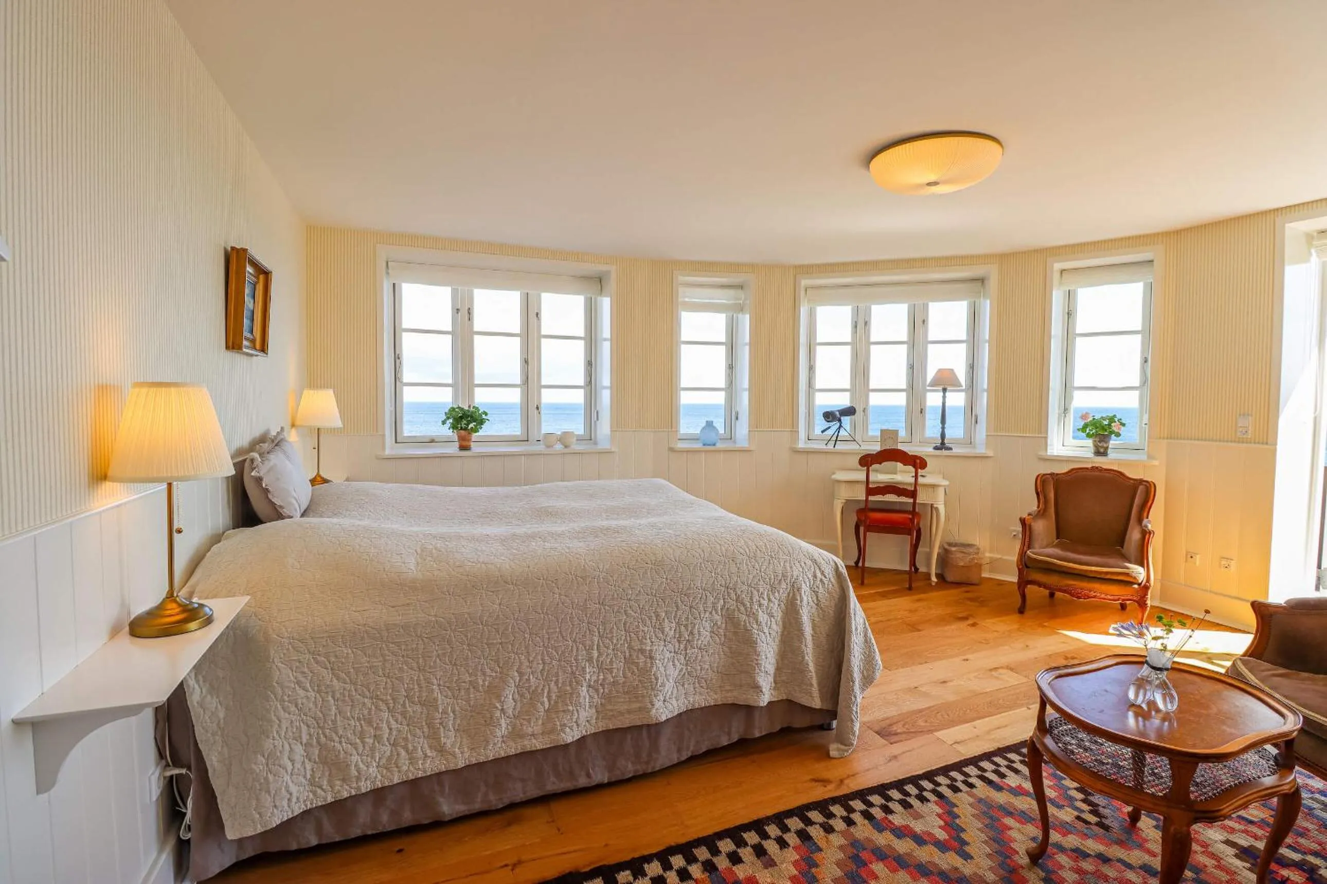 Photo of the whole room, Bed in Stammershalle Badehotel