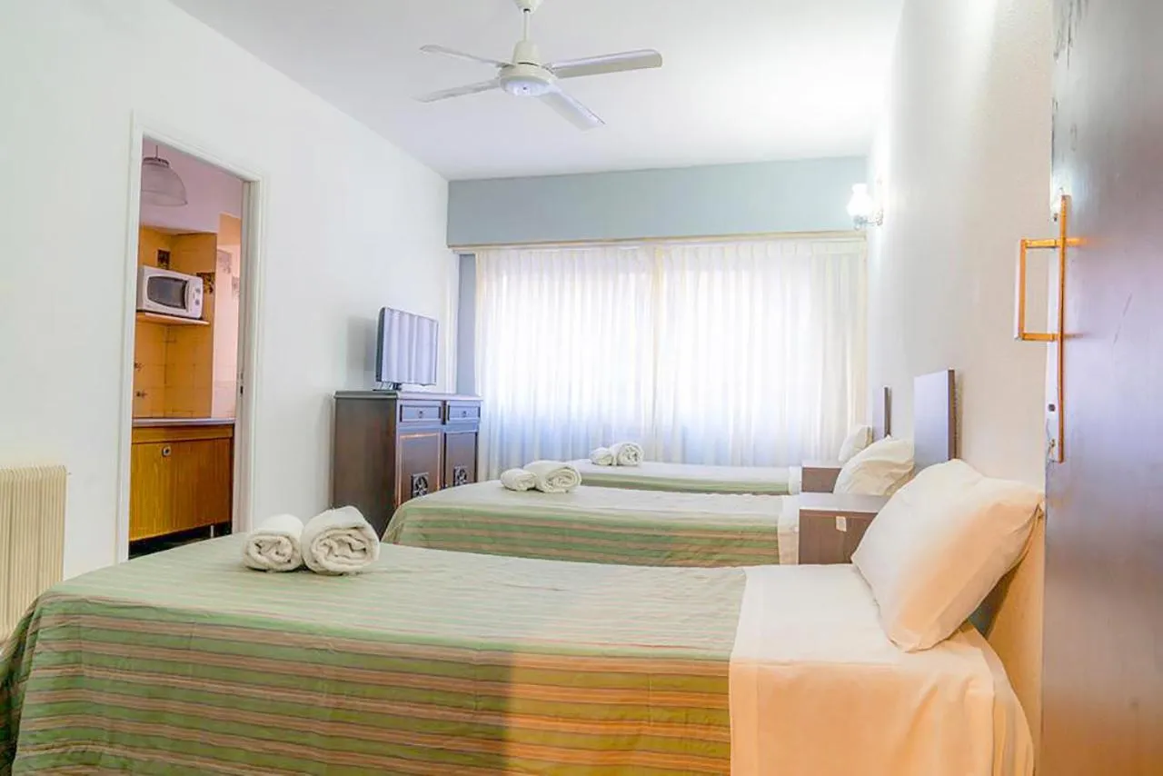 Photo of the whole room, Bed in Argentino Hotel