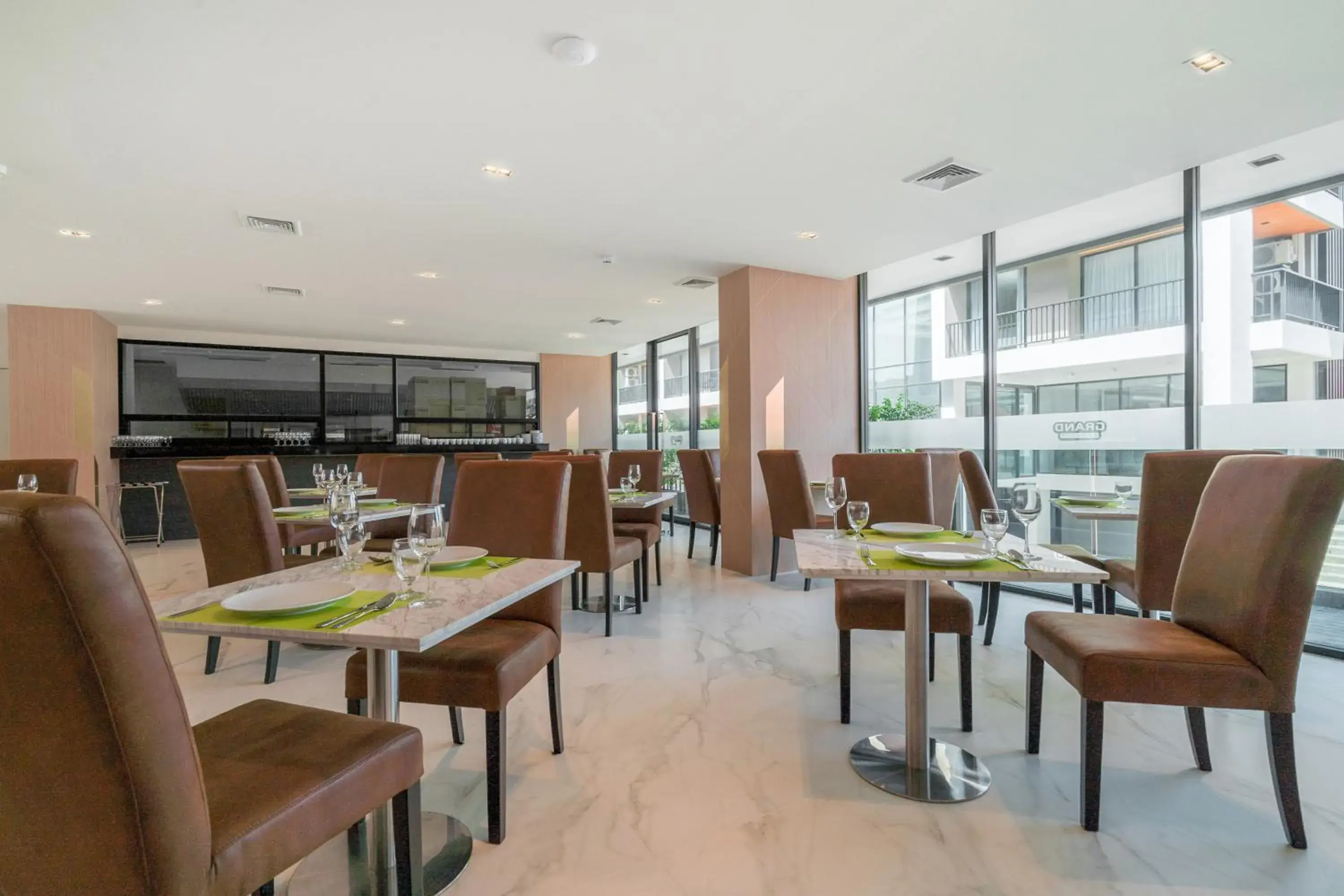 Restaurant/places to eat in Grand Kata VIP - Kata Beach Restaurant/places to eat in Grand Kata VIP - Kata Beach