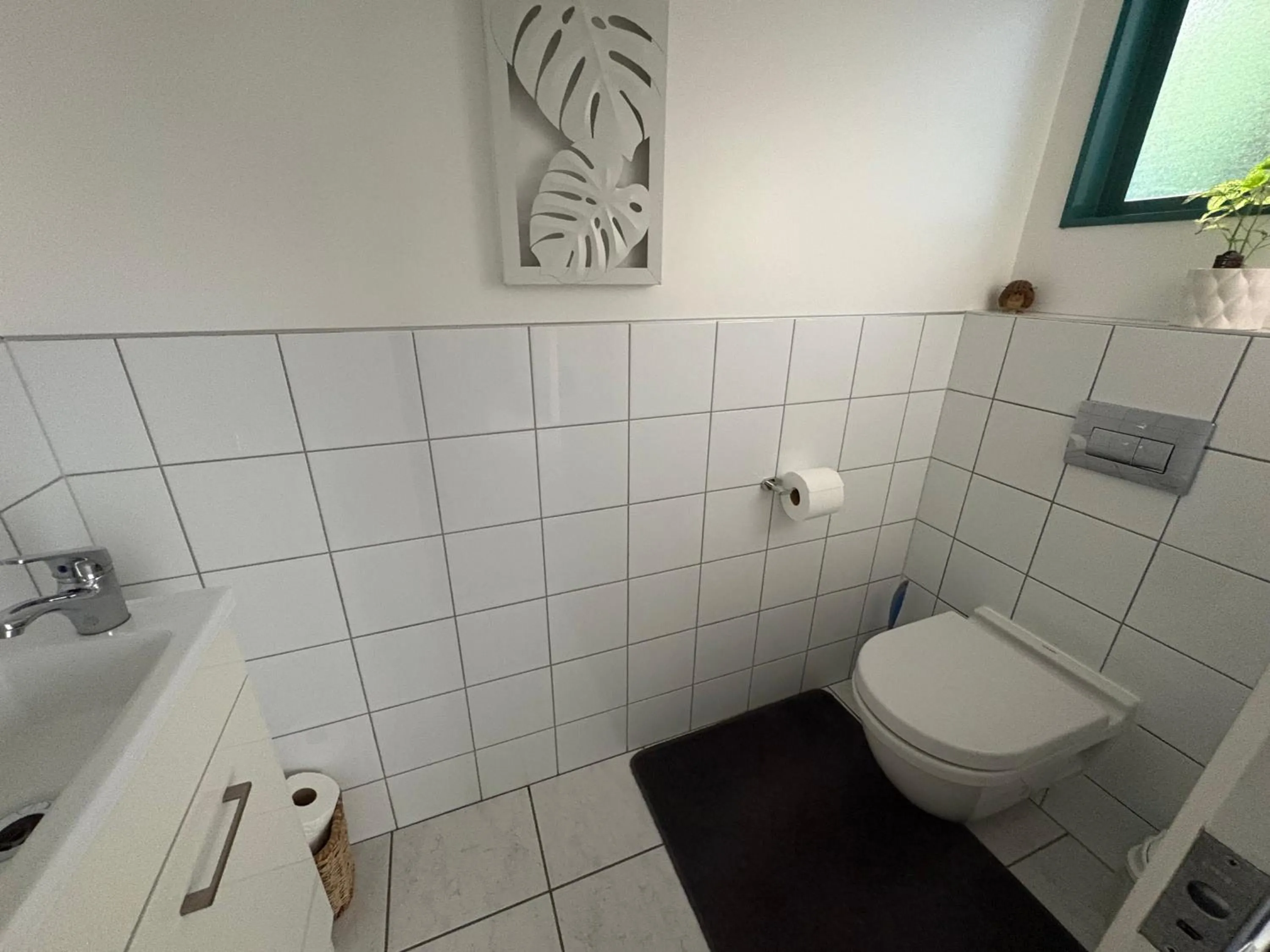 Toilet in Harbour Lane Apartment