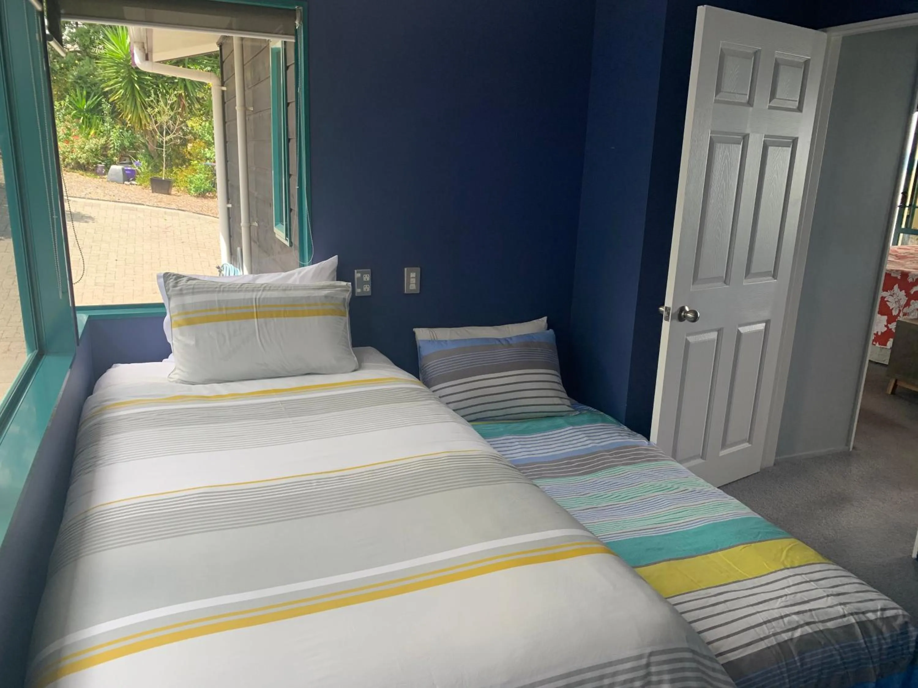 Bedroom, Bed in Harbour Lane Apartment
