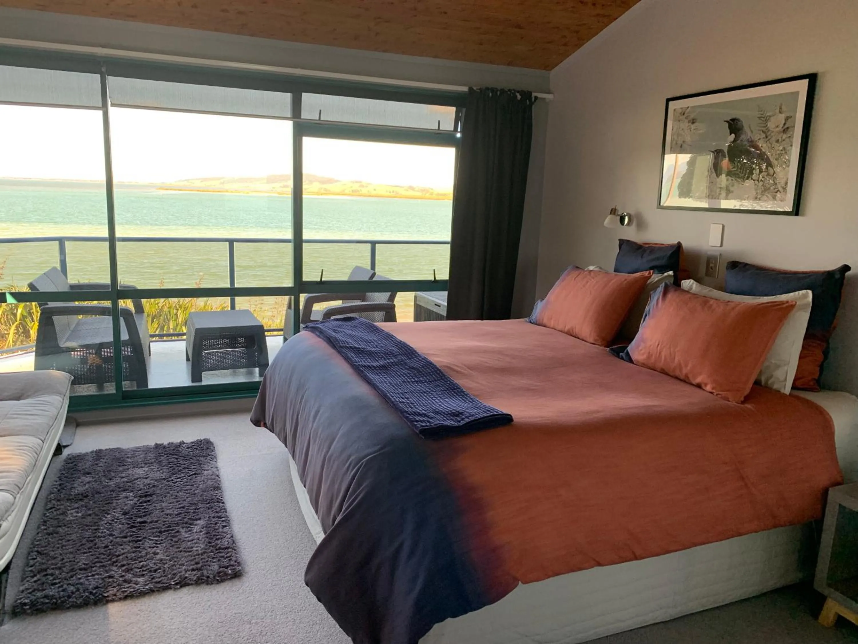 Bed in Harbour Lane Apartment