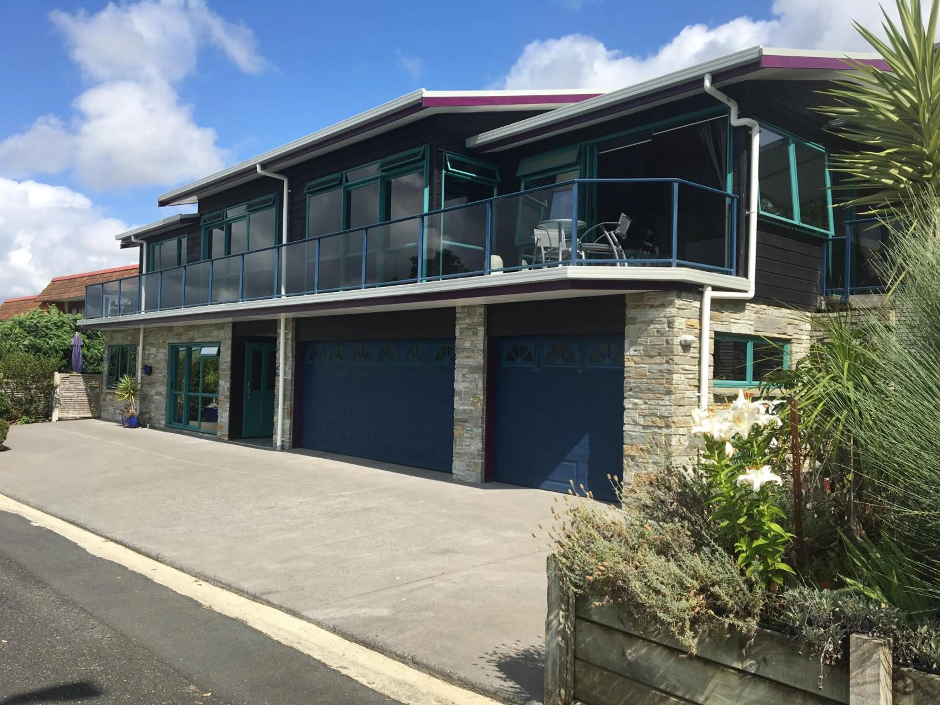 Property building in Harbour Lane Apartment