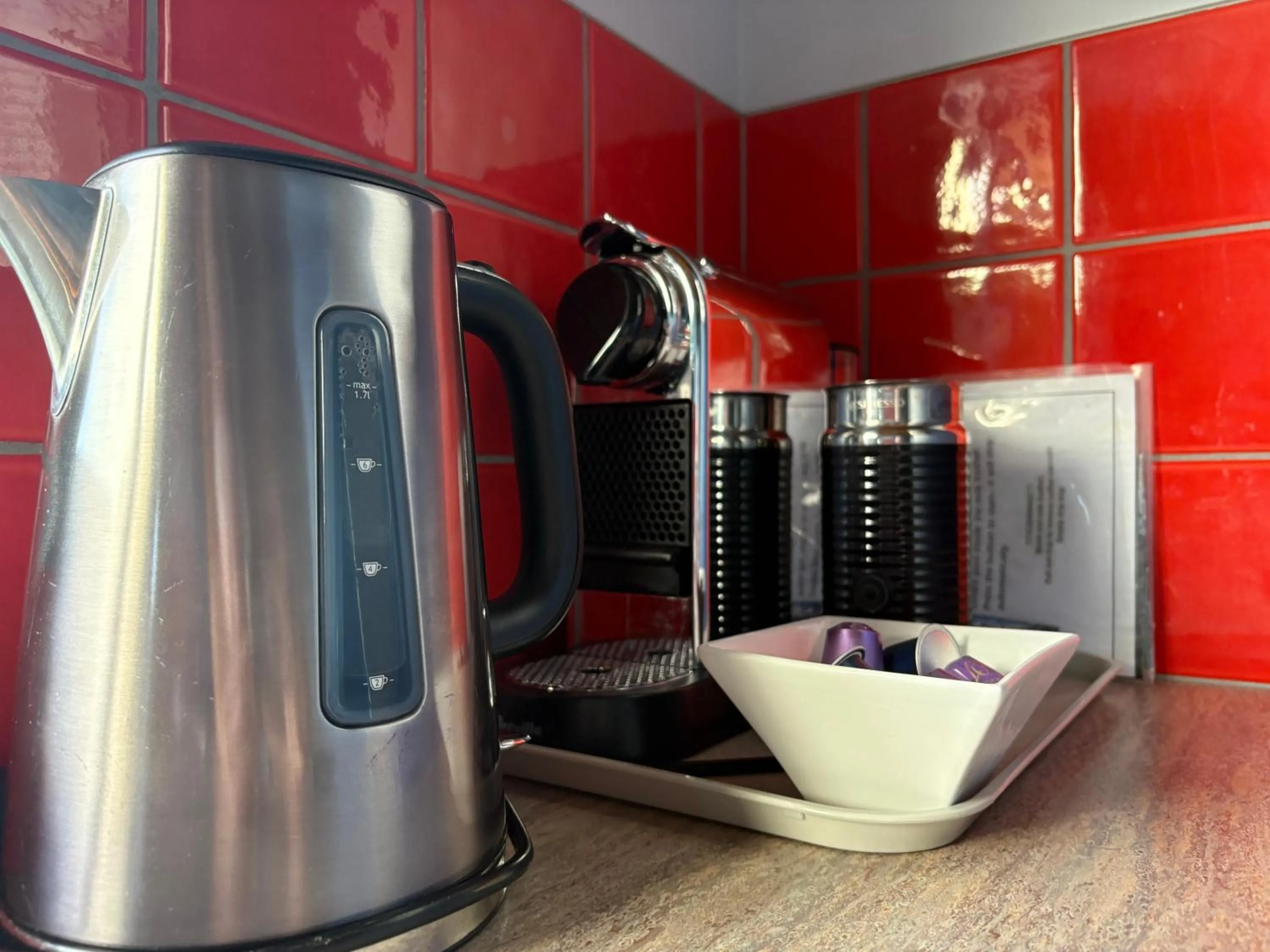 Coffee/tea facilities in Harbour Lane Apartment