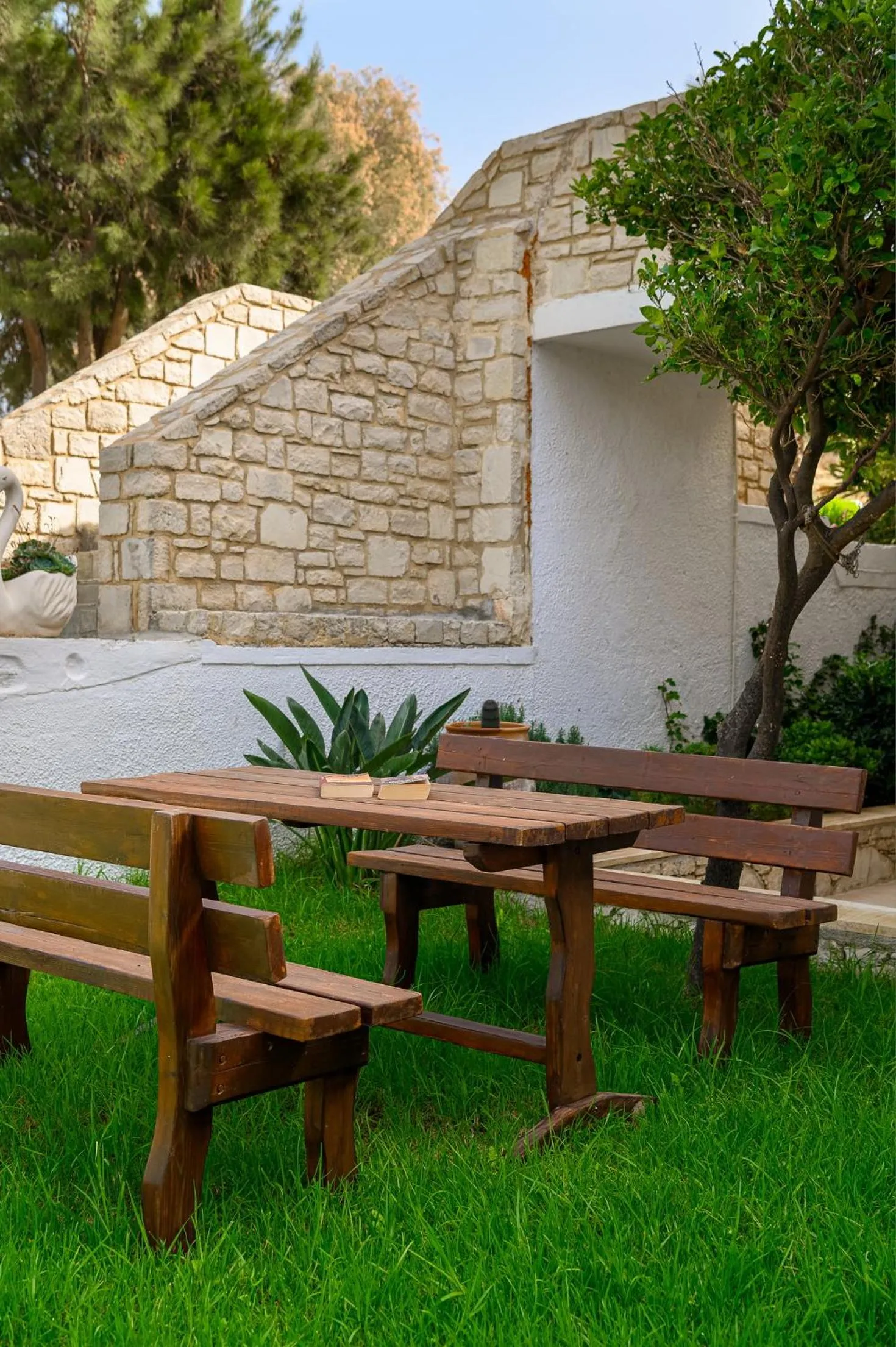 Garden in Anthos Apartments