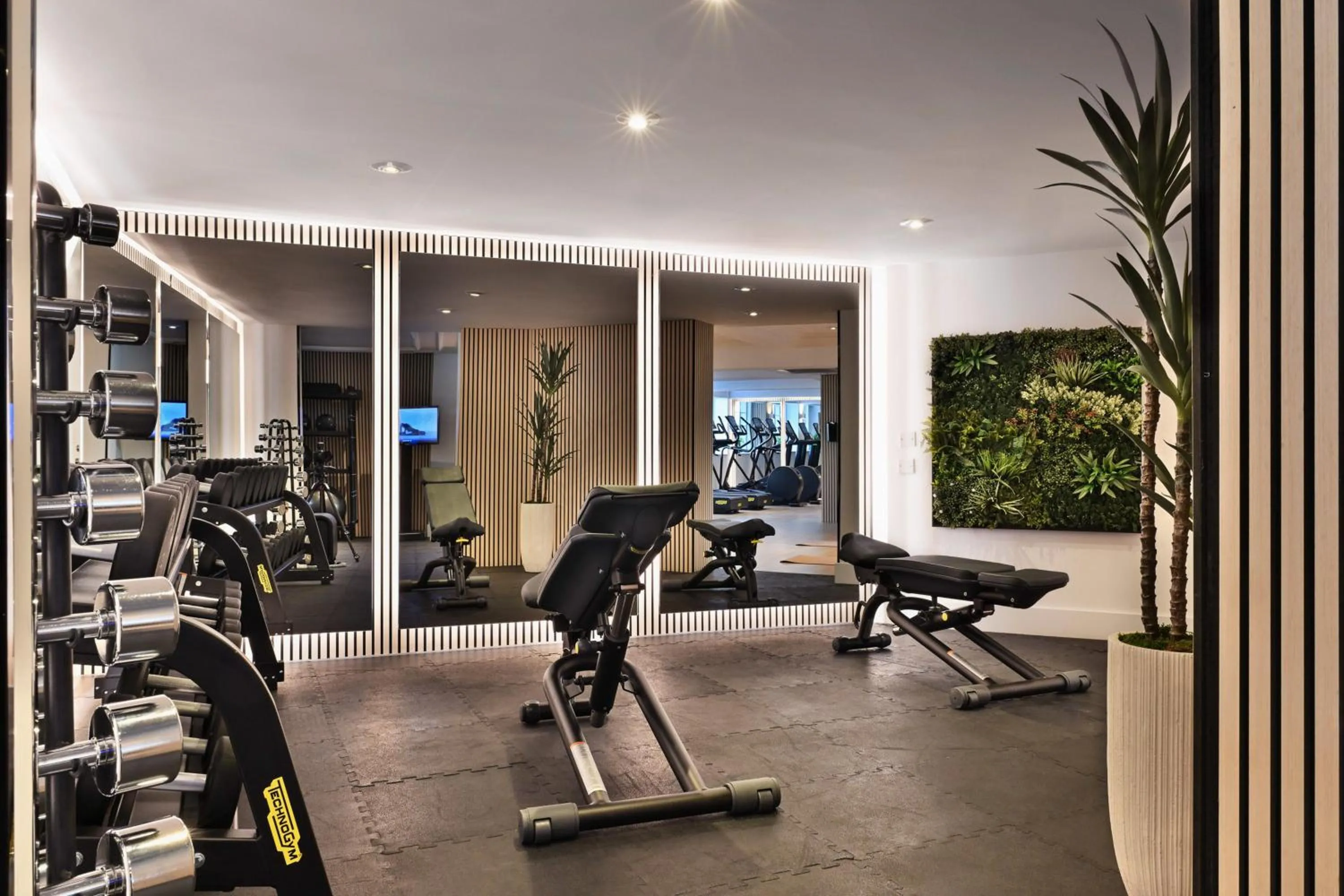 Fitness centre/facilities in Melia White House Hotel